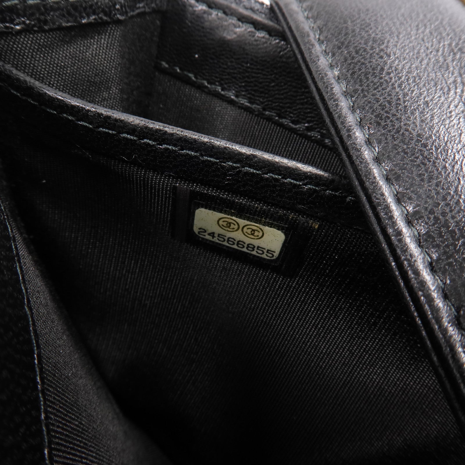 CHANEL 牛皮皮革Long Wallet金扣錢包