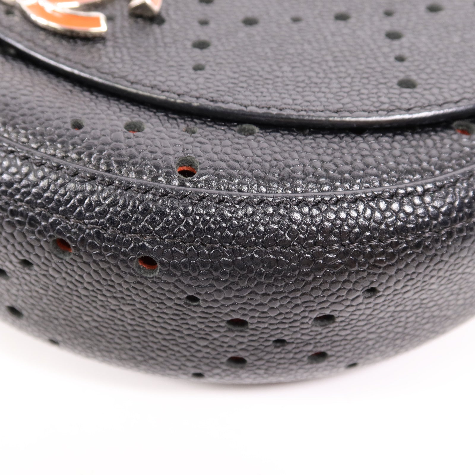 CHANEL 牛皮皮革Shoulder Bag銀扣肩背袋