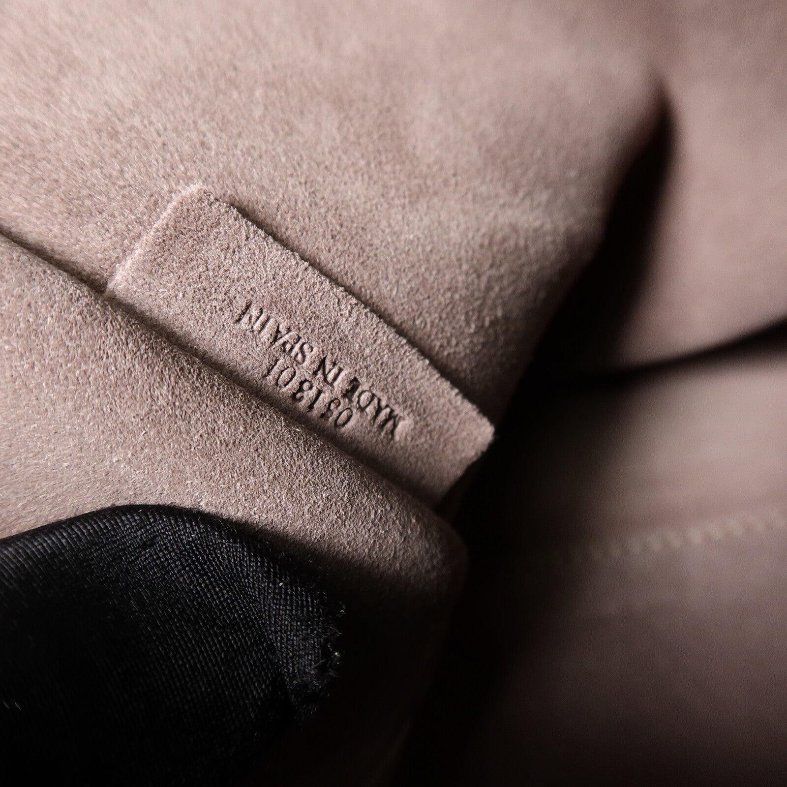 LOEWE 牛皮皮革Amazona手挽袋
