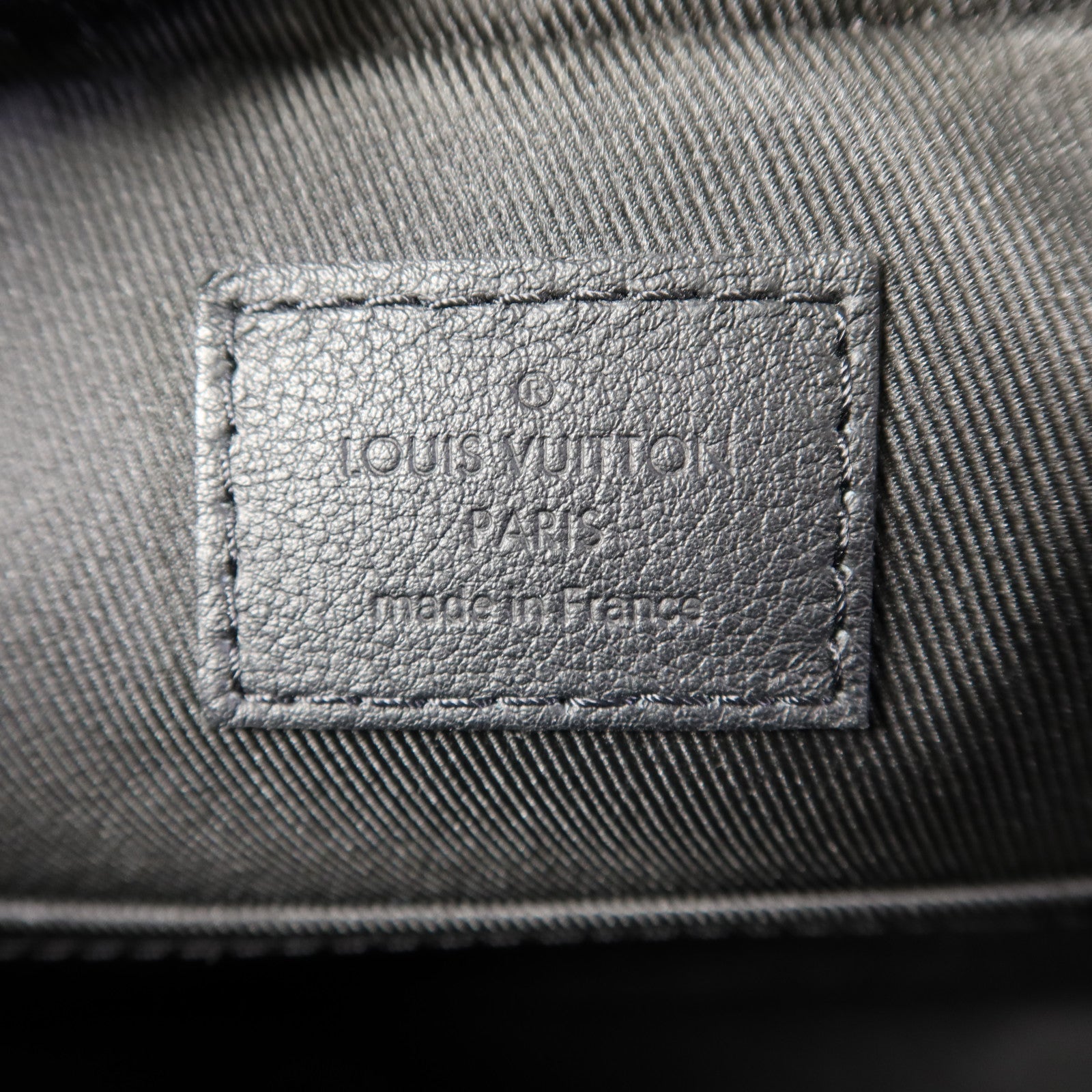 LOUIS VUITTON Monogram Shadow Trio Messenger肩背袋