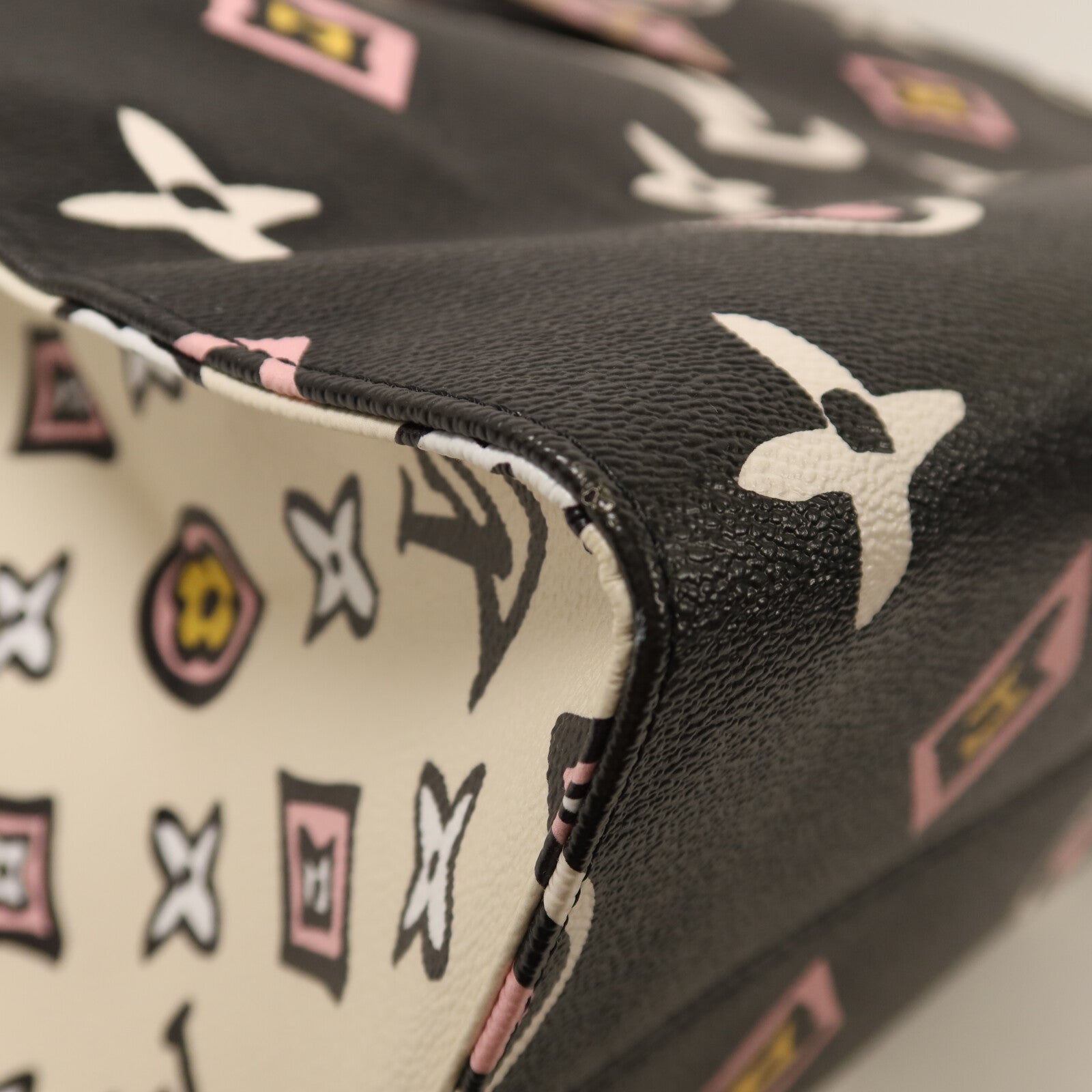 LOUIS VUITTON Monogram Giant Wild at Heart Capsule OnTheGo GM金扣手挽肩背兩用袋