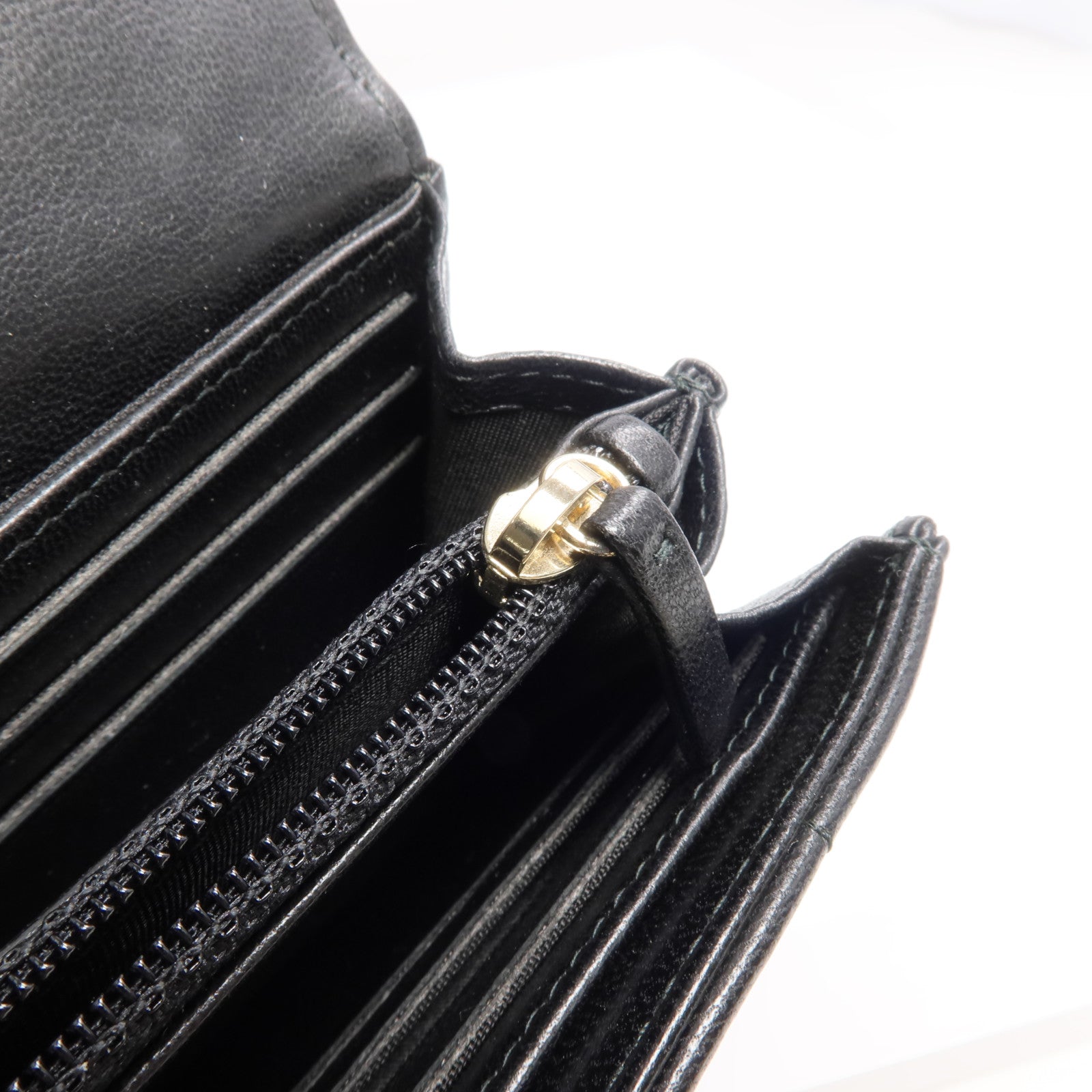 CHANEL 牛皮皮革Long Wallet金扣錢包