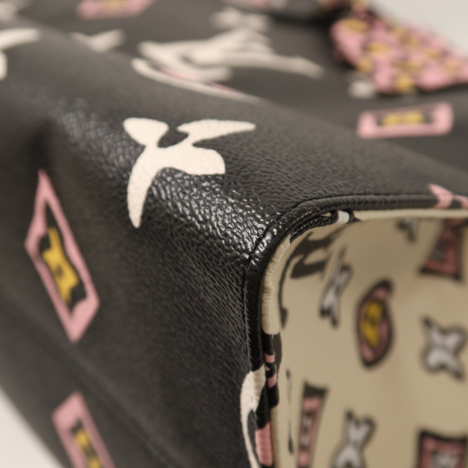 LOUIS VUITTON Monogram Giant Wild at Heart Capsule OnTheGo GM金扣手挽肩背兩用袋