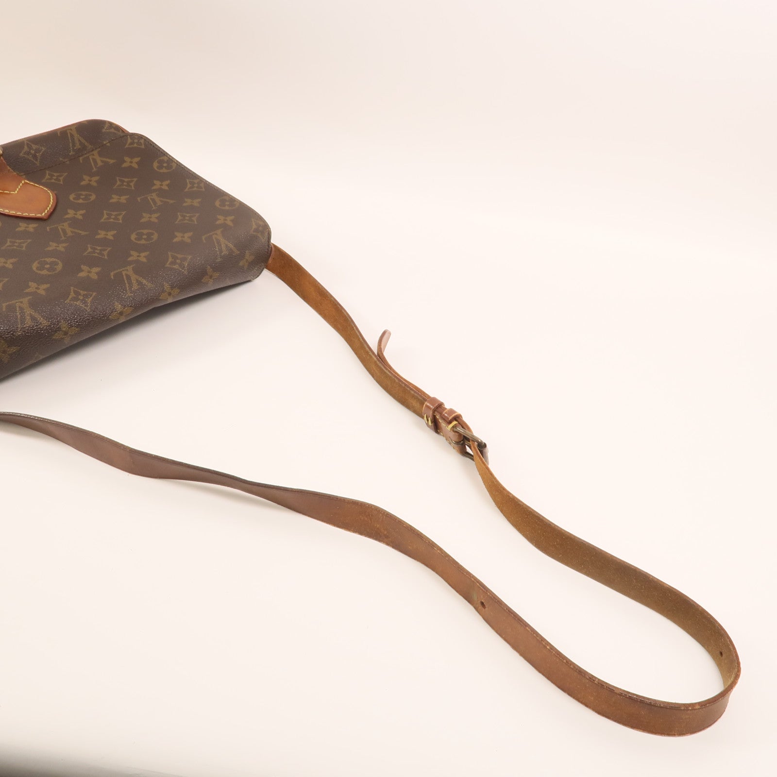 LOUIS VUITTON 【激減優惠】Monogram Cartouchiere GM金扣肩背袋