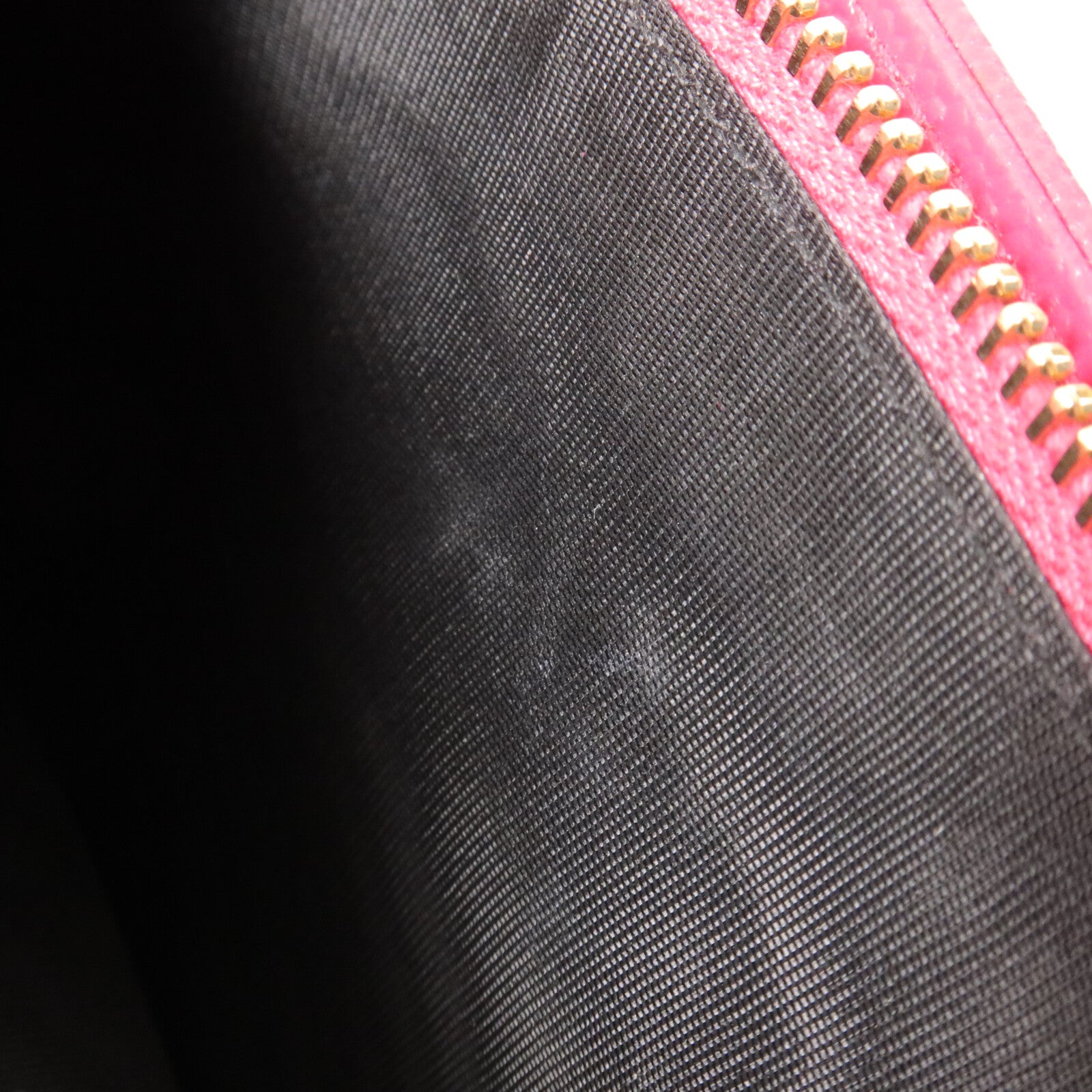 SAINT LAURENT 牛皮皮革Cassandre Envelope鏈帶肩背袋