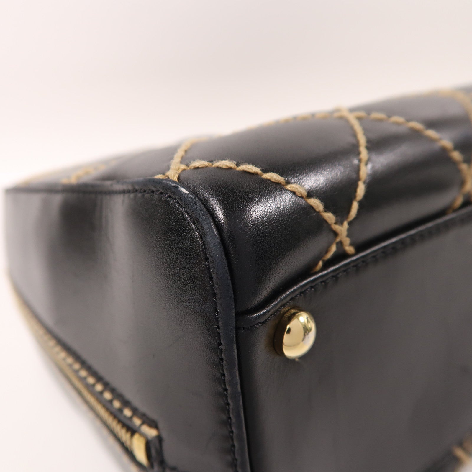 CHANEL 牛皮皮革Vintage Handbag金扣手挽袋