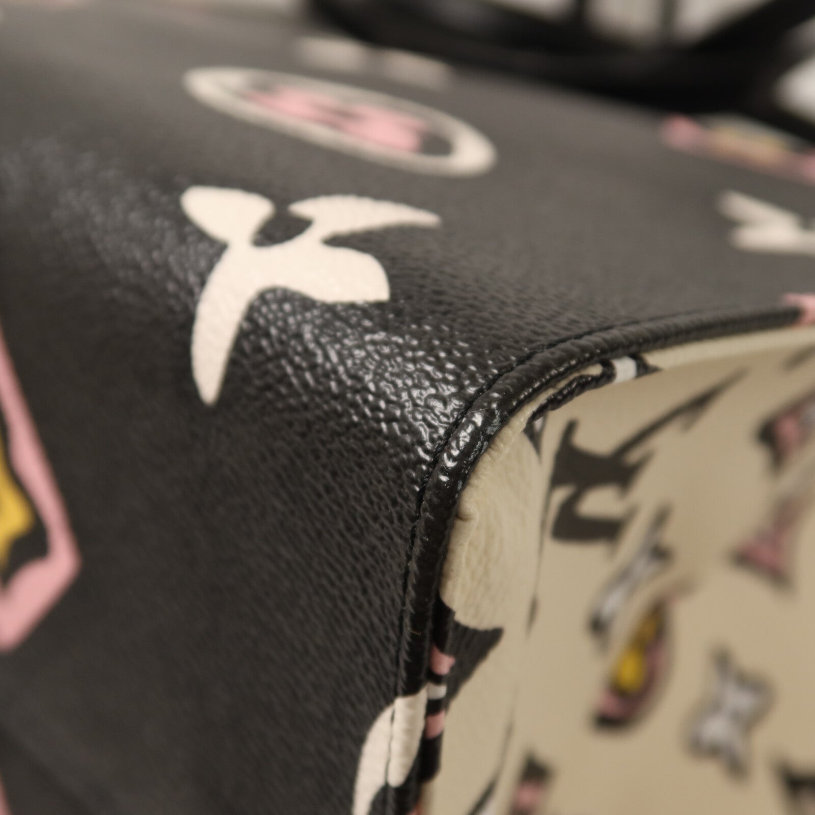 LOUIS VUITTON Monogram Giant Wild at Heart Capsule OnTheGo GM金扣手挽肩背兩用袋