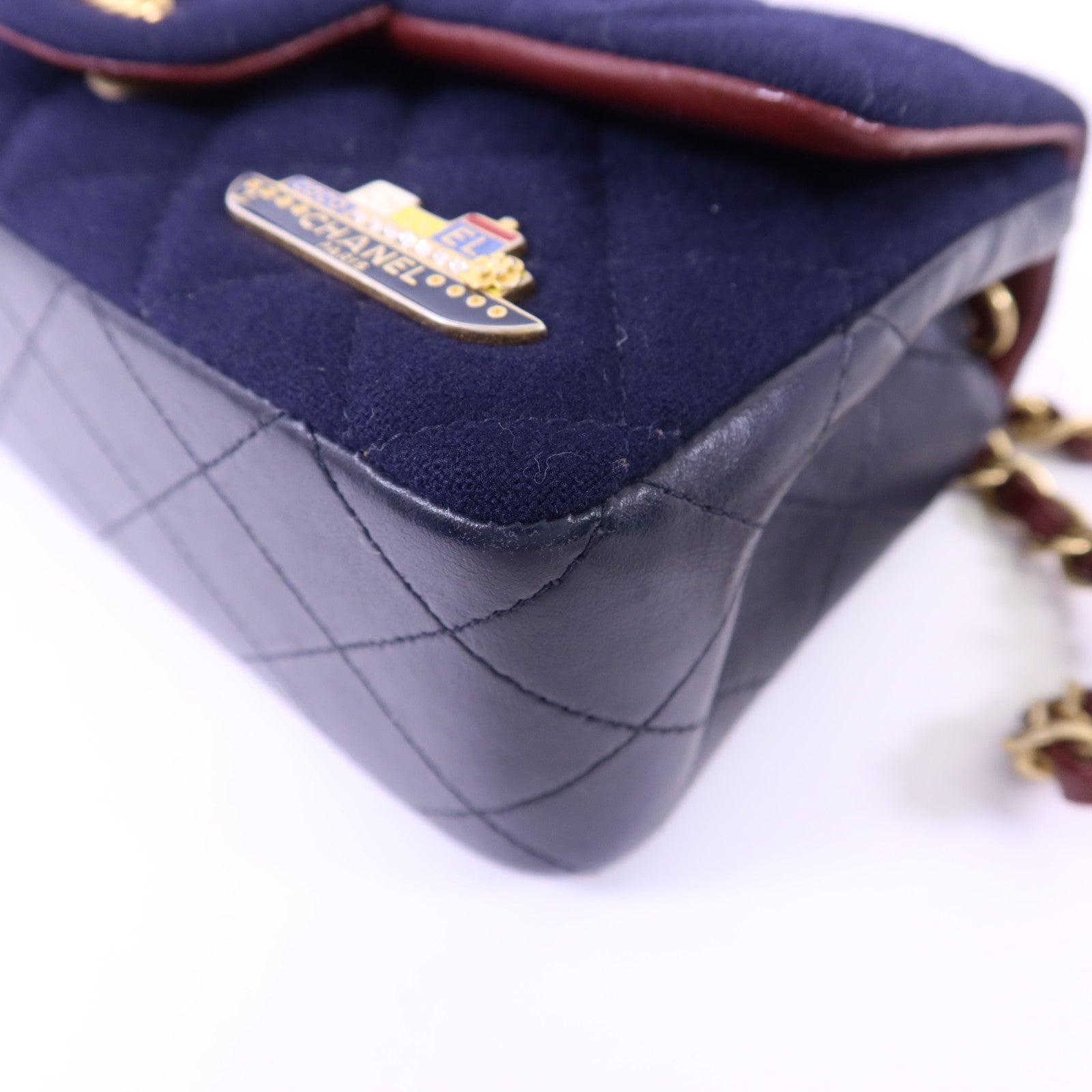 CHANEL 羊毛Paris Hamburg Charms Mini Flap Bag金扣鏈帶肩背袋