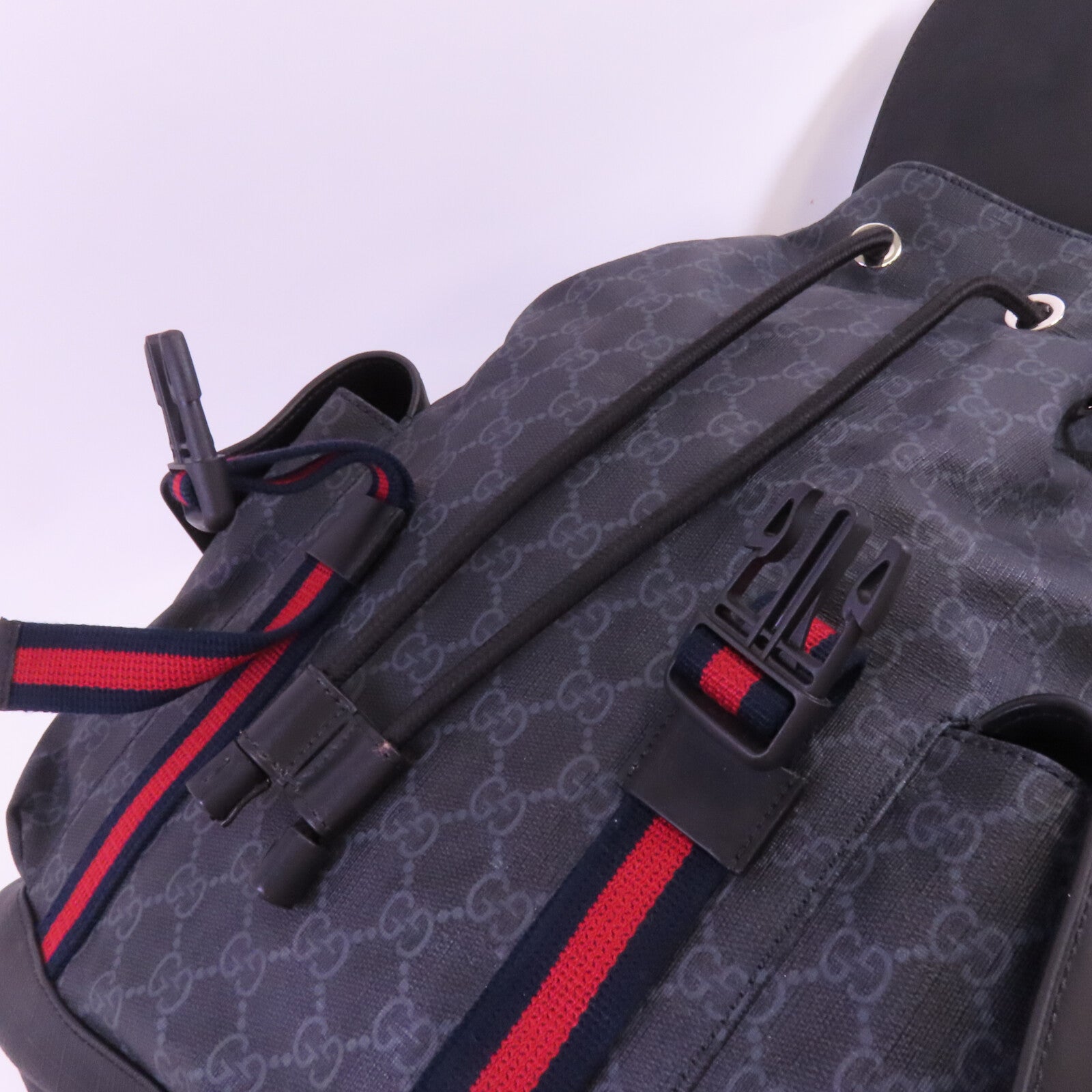 GUCCI 塗層帆布GG Supreme Backpack背包