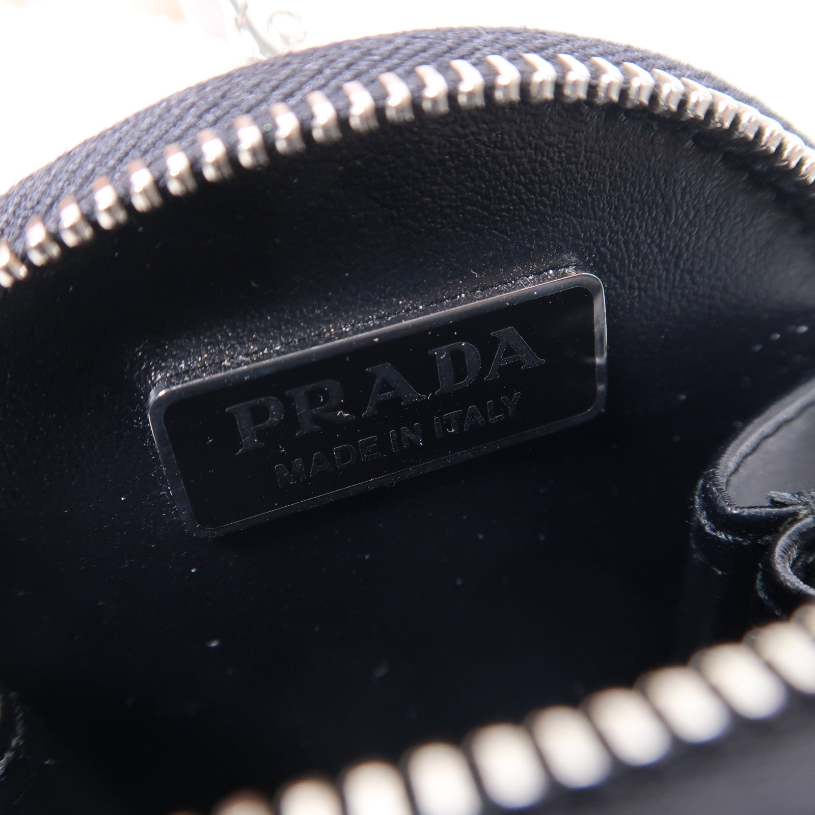 PRADA 牛皮皮革Coin Case銀扣零錢包黑色