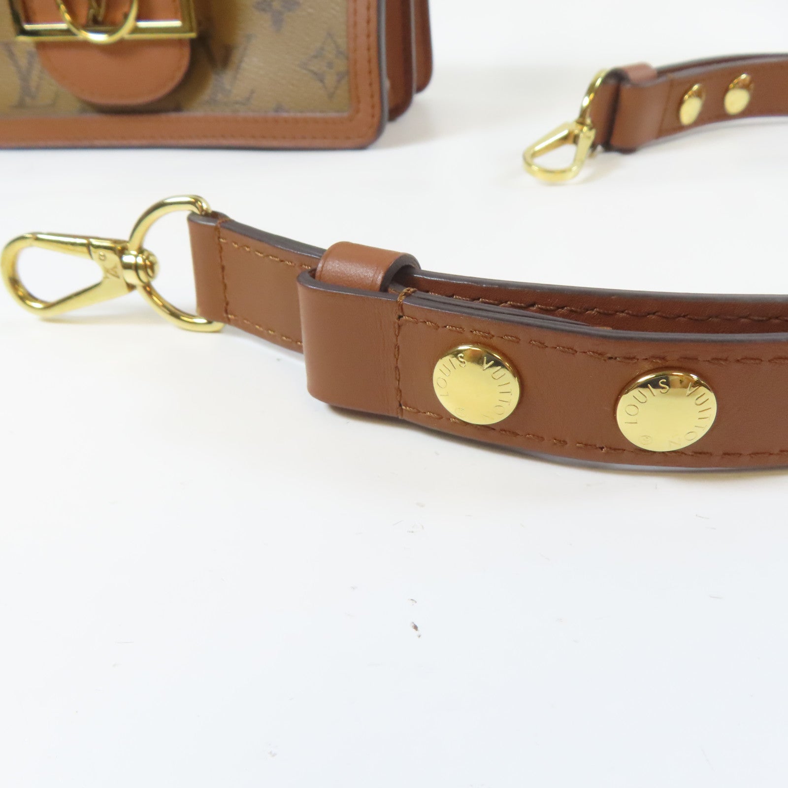LOUIS VUITTON Monogram Mini Dauphine金扣肩背袋啡色