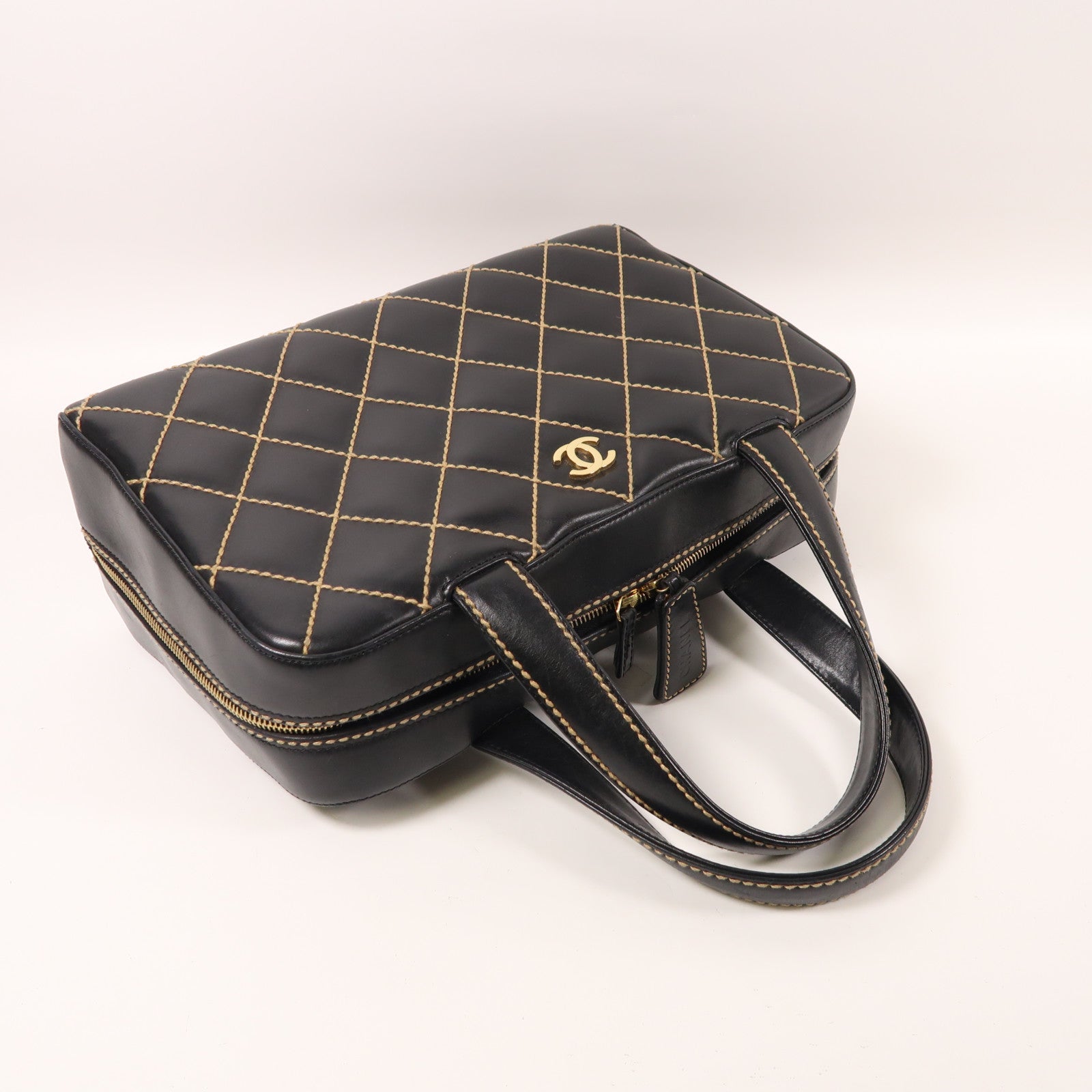 CHANEL 牛皮皮革Vintage Handbag金扣手挽袋