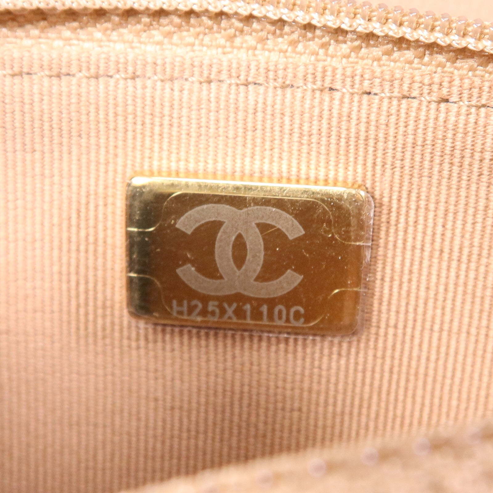 CHANEL 牛皮皮革WOC Wallet On Chain金扣鏈帶手挽肩背兩用袋