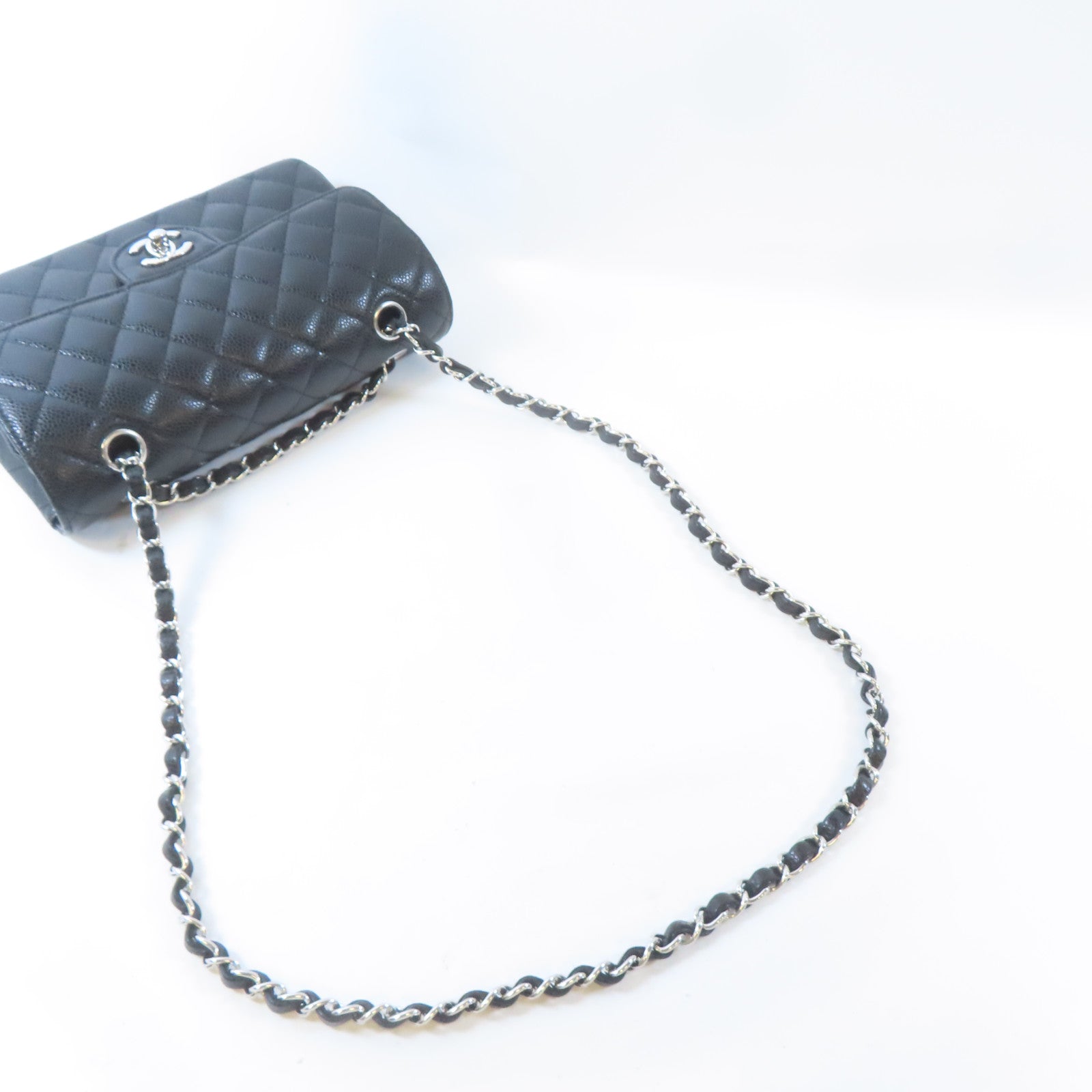 CHANEL 菱格牛皮皮革Classic 23銀扣鏈帶肩背袋黑色