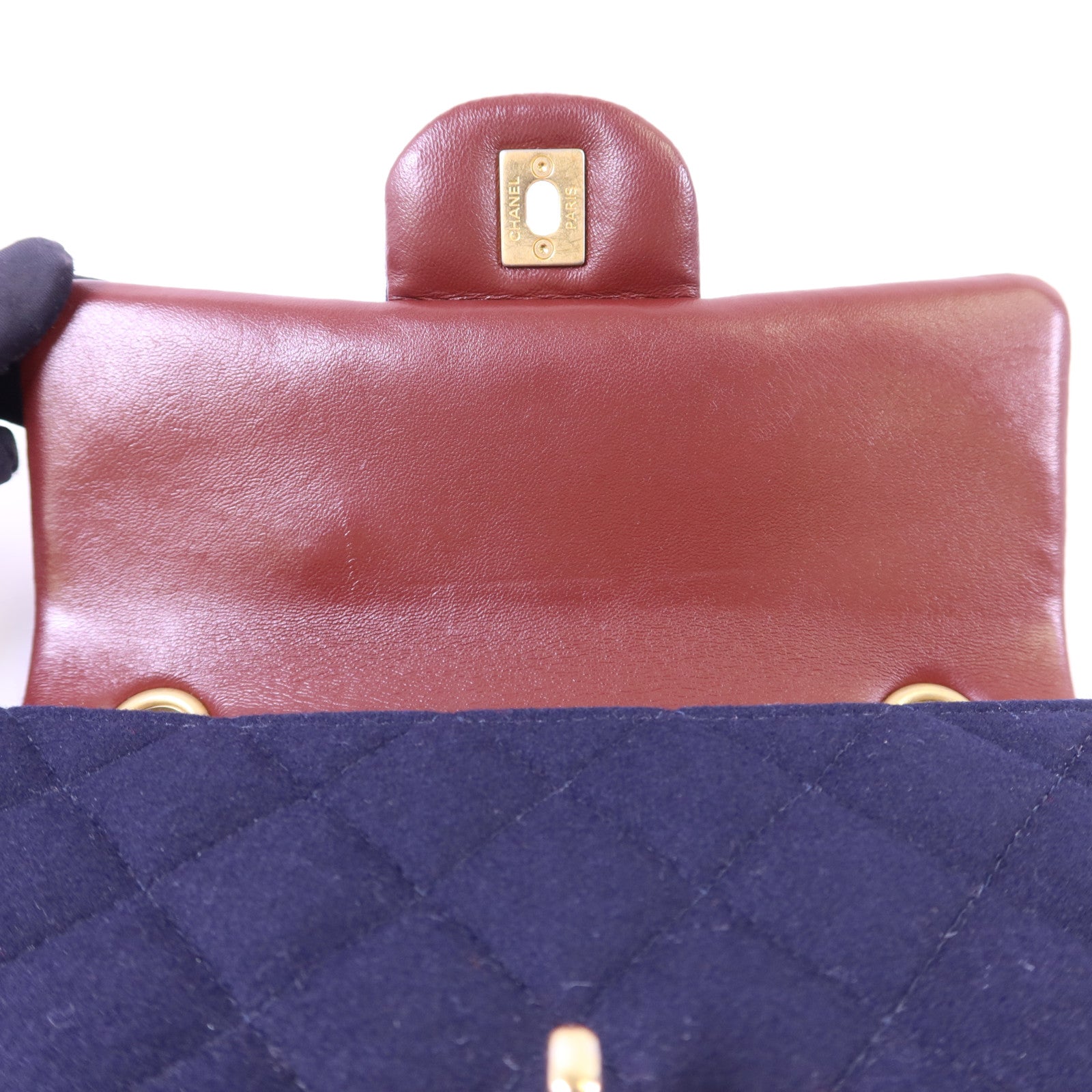 CHANEL 羊毛Paris Hamburg Charms Mini Flap Bag金扣鏈帶肩背袋