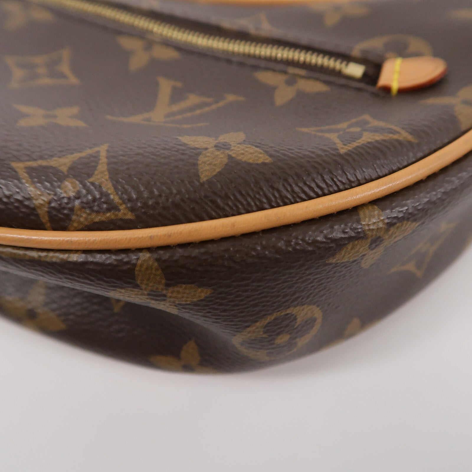 LOUIS VUITTON Monogram Loop肩背袋