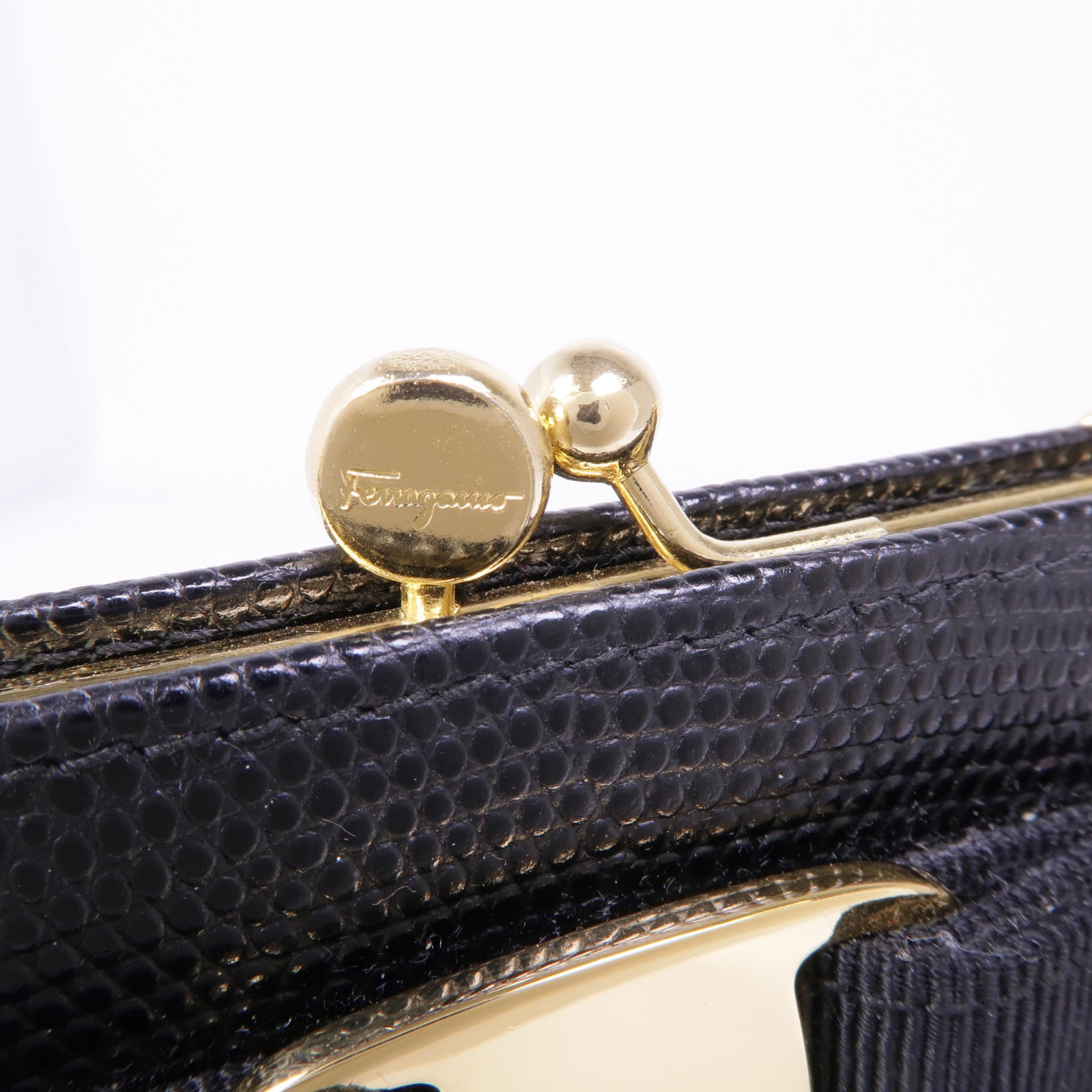 Salvatore Ferragamo 牛皮皮革Chain Shoulder Bag金扣鏈帶肩背袋