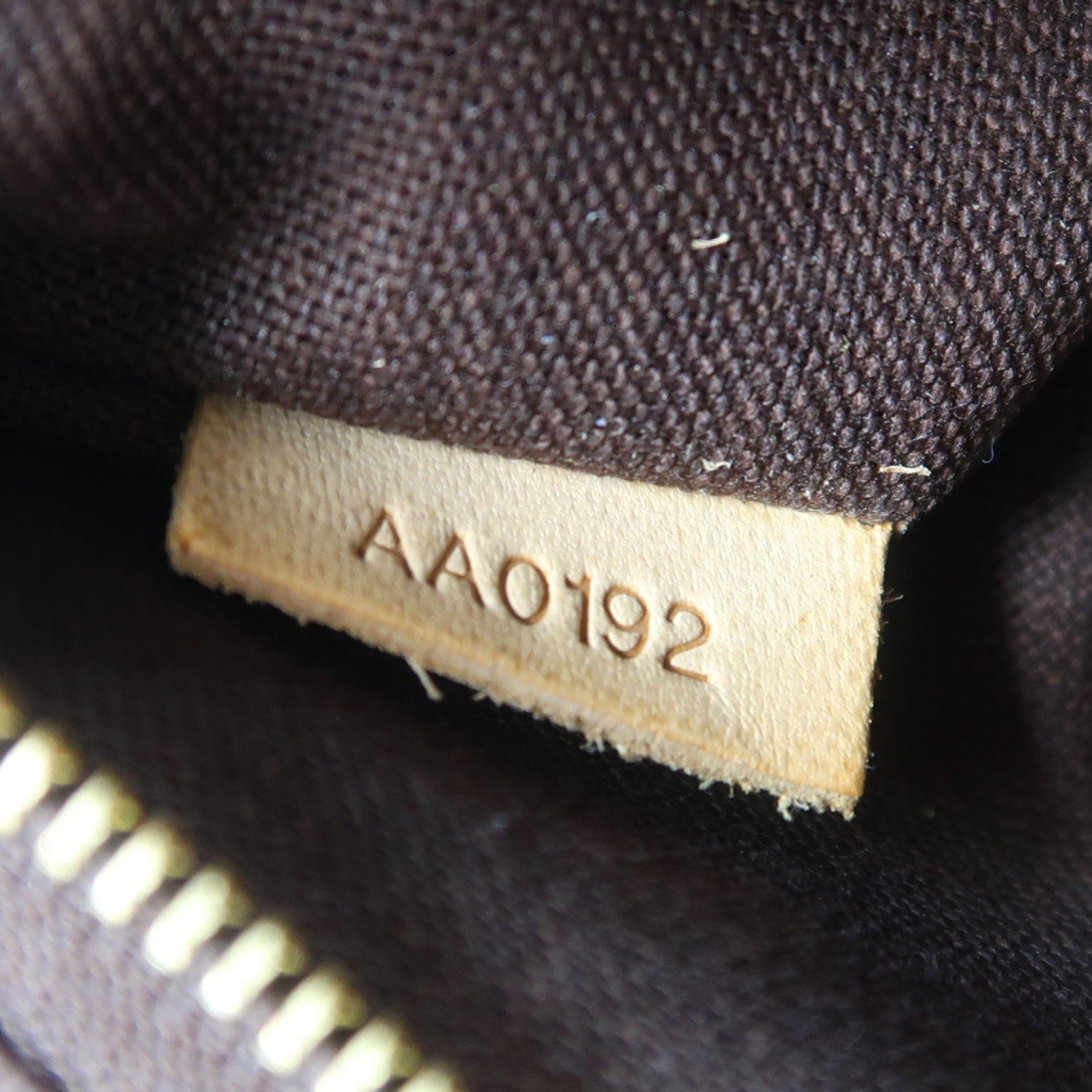 LOUIS VUITTON Monogram Chantilly PM金扣肩背袋啡色