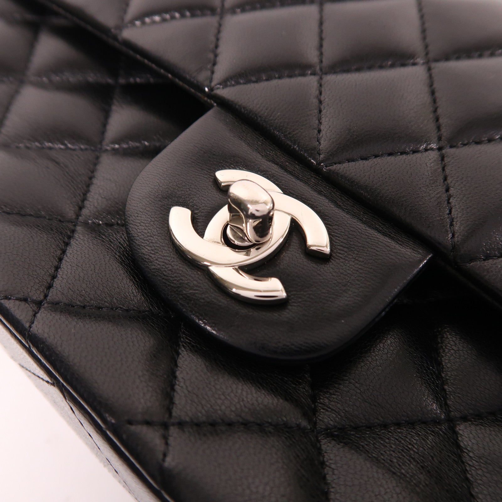 CHANEL 羊皮皮革Classic 25銀扣鏈帶肩背袋