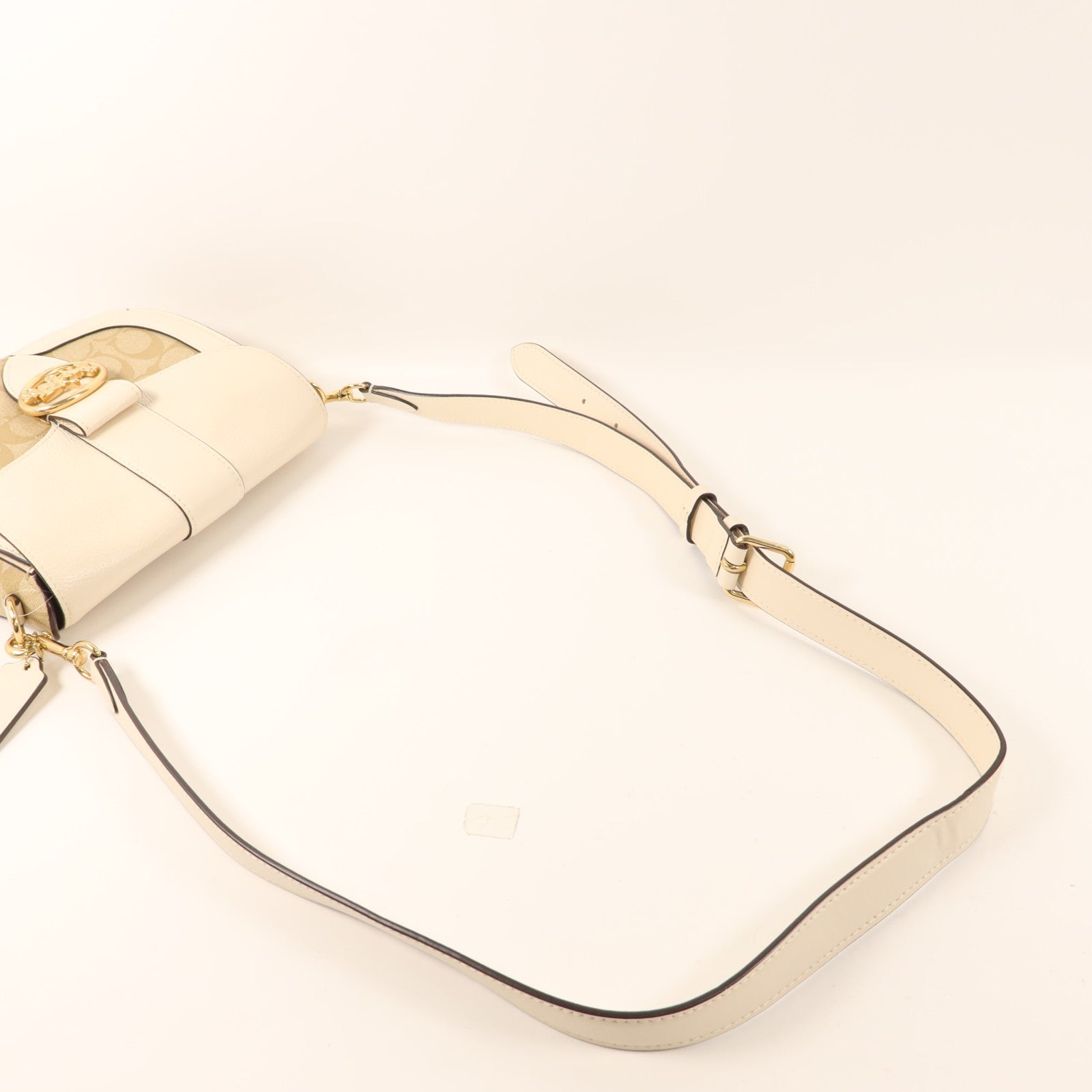 COACH 牛皮皮革Shoulder Bag金扣肩背袋