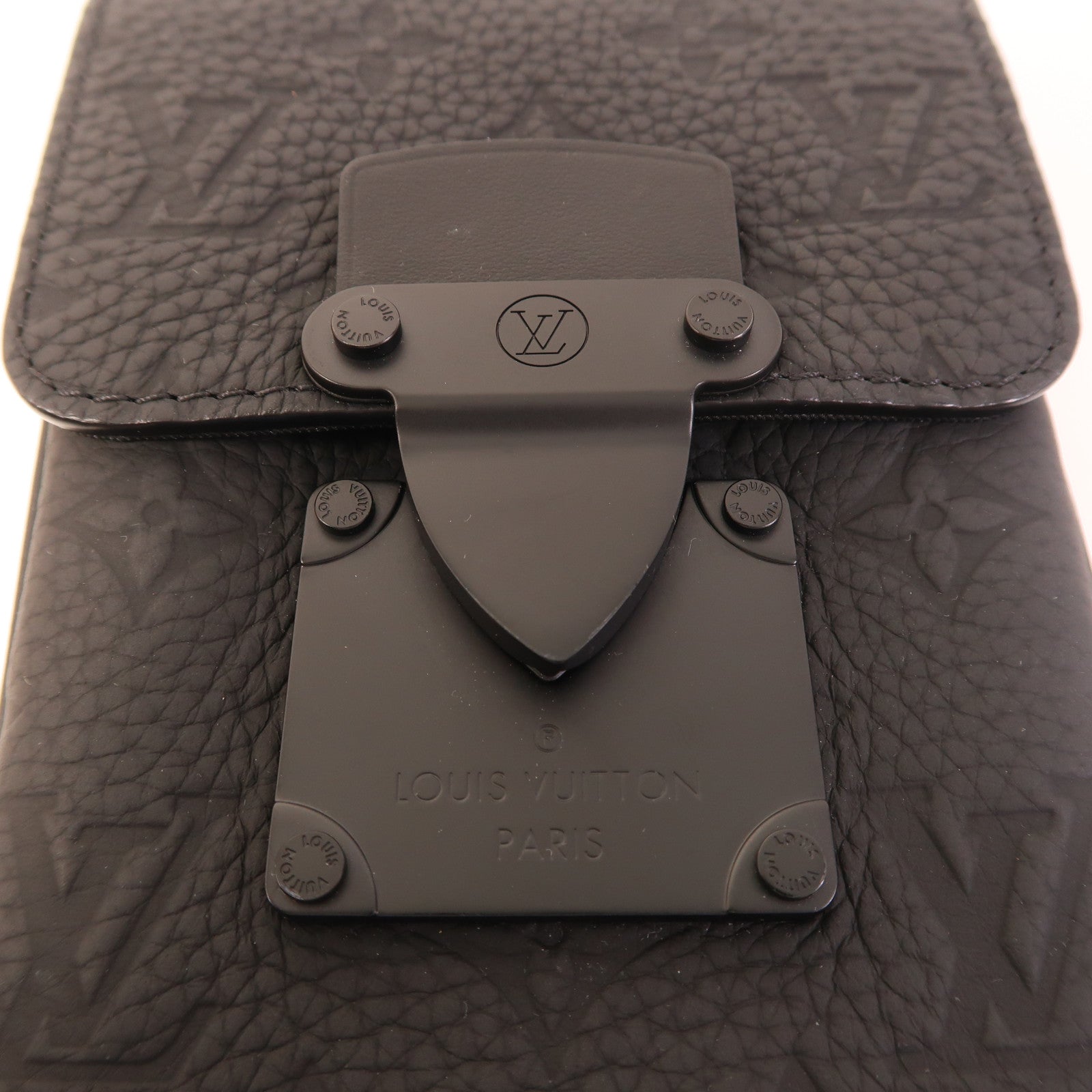 LOUIS VUITTON Monogram Taurillon S-Lock Vertical Wearable肩背袋