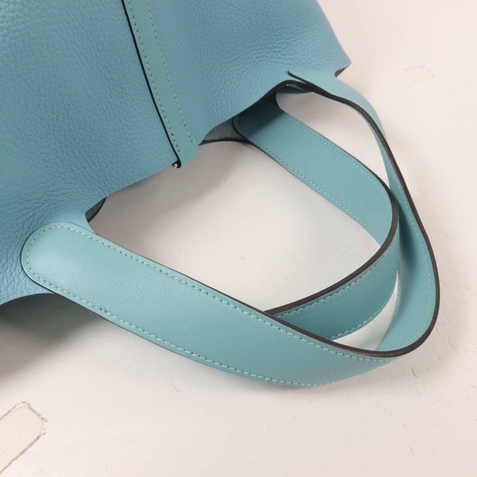 HERMES Clemence皮革Picotin MM扣手挽袋Bleu Atoll