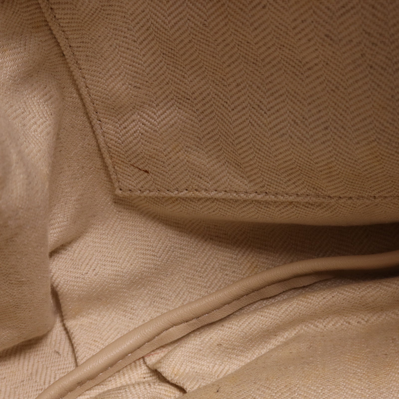 LOEWE 皮革Bounce Bag銀扣手挽肩背兩用袋