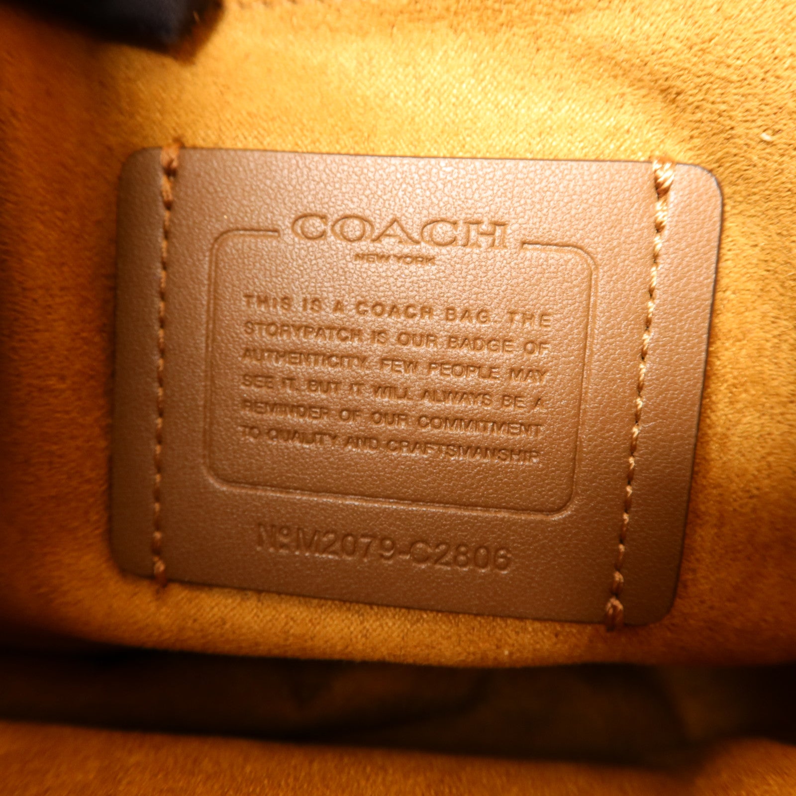 COACH 牛皮皮革Shoulder Bag金扣肩背袋