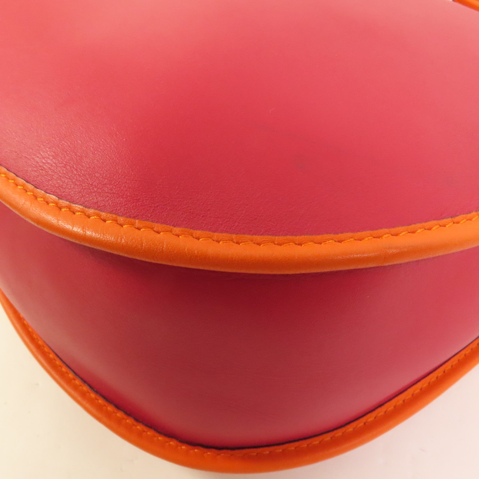 LOEWE 牛皮皮革Shoulder Bag肩背袋