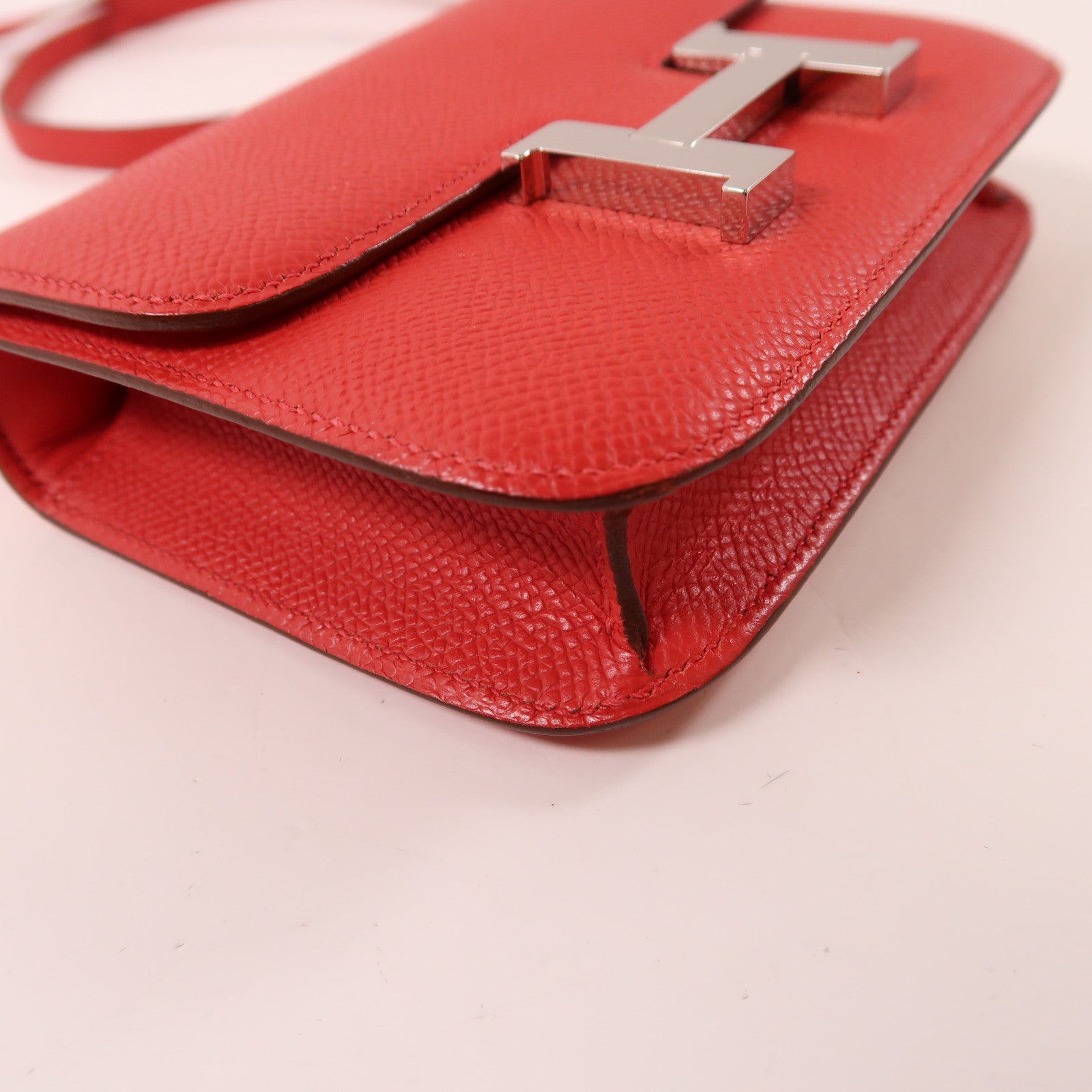 HERMES Epsom皮革Constance Micro銀扣肩背袋