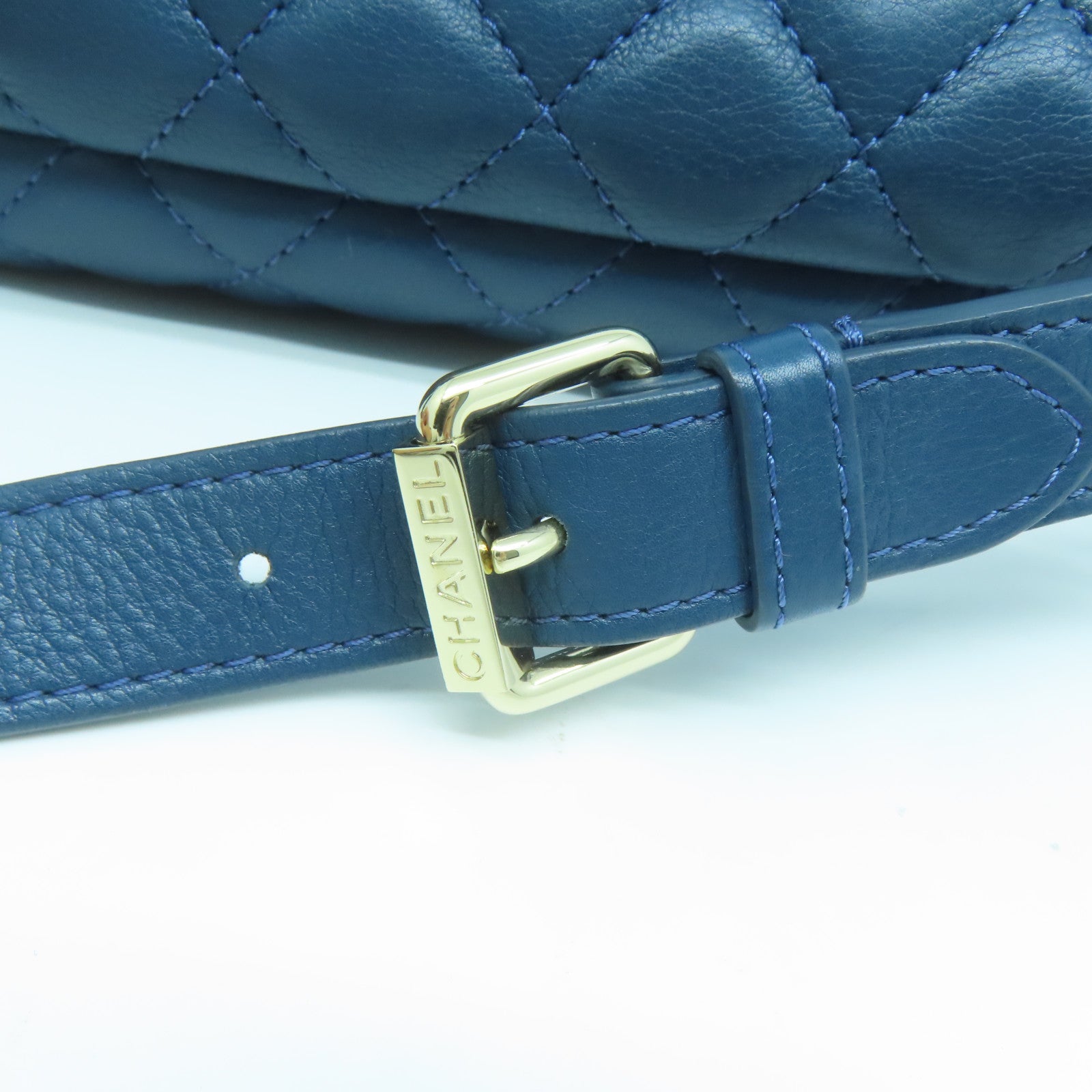 CHANEL 【激減優惠】菱格牛皮皮革Waist Bag金扣腰包藍色