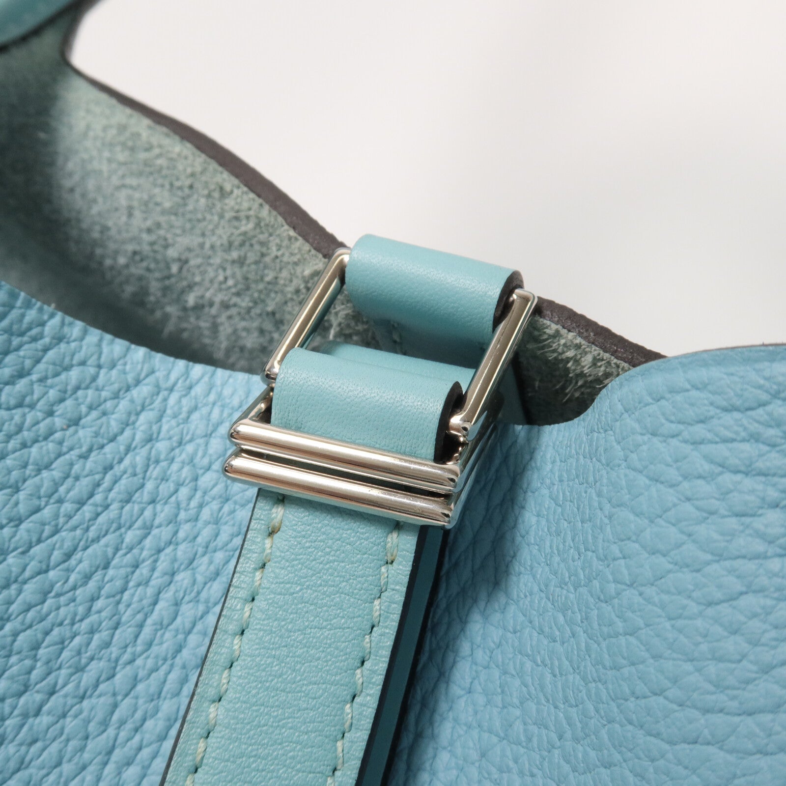 HERMES Clemence皮革Picotin MM扣手挽袋Bleu Atoll