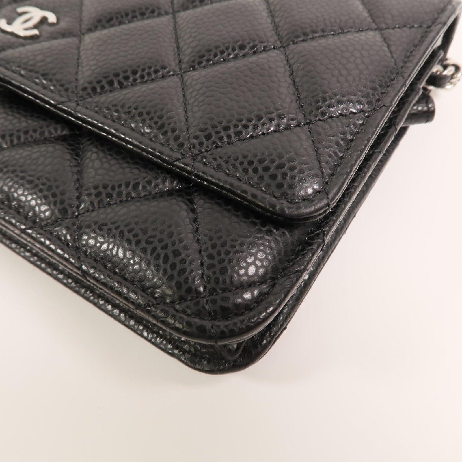 CHANEL 牛皮皮革WOC Wallet On Chain鏈帶肩背袋