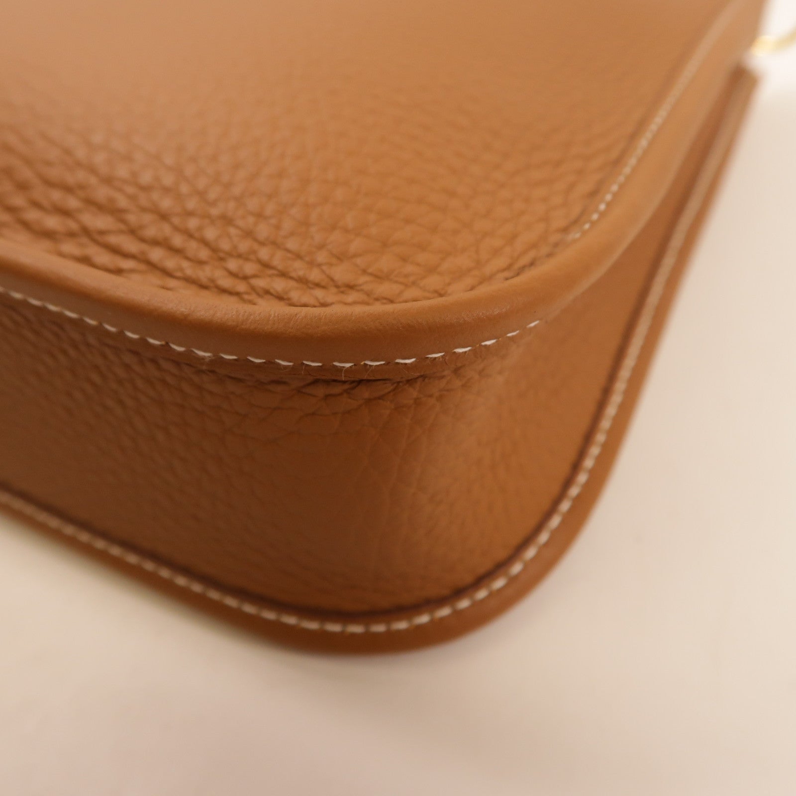 HERMES Clemence皮革EvelyneTPM金扣肩背袋Gold