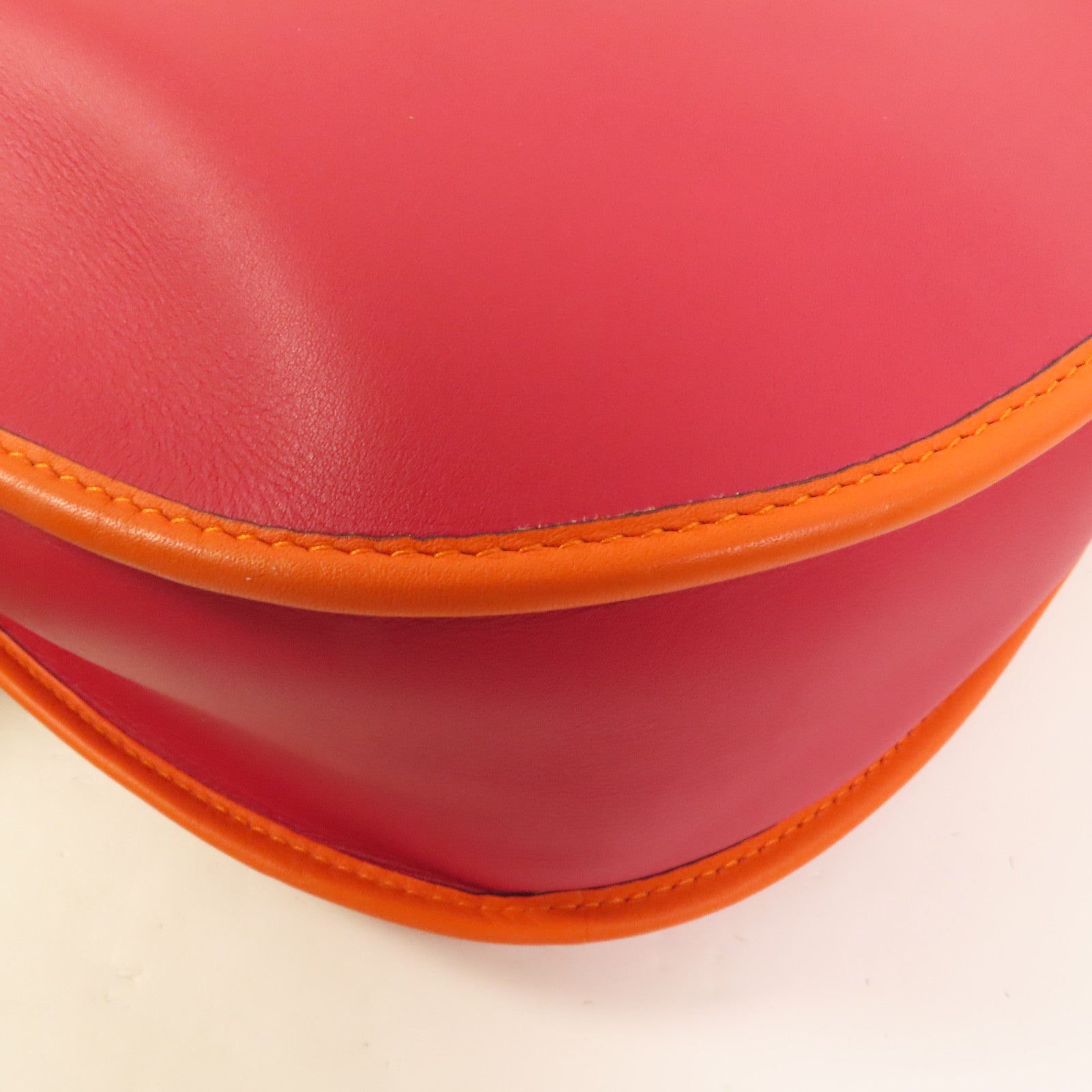 LOEWE 牛皮皮革Shoulder Bag肩背袋