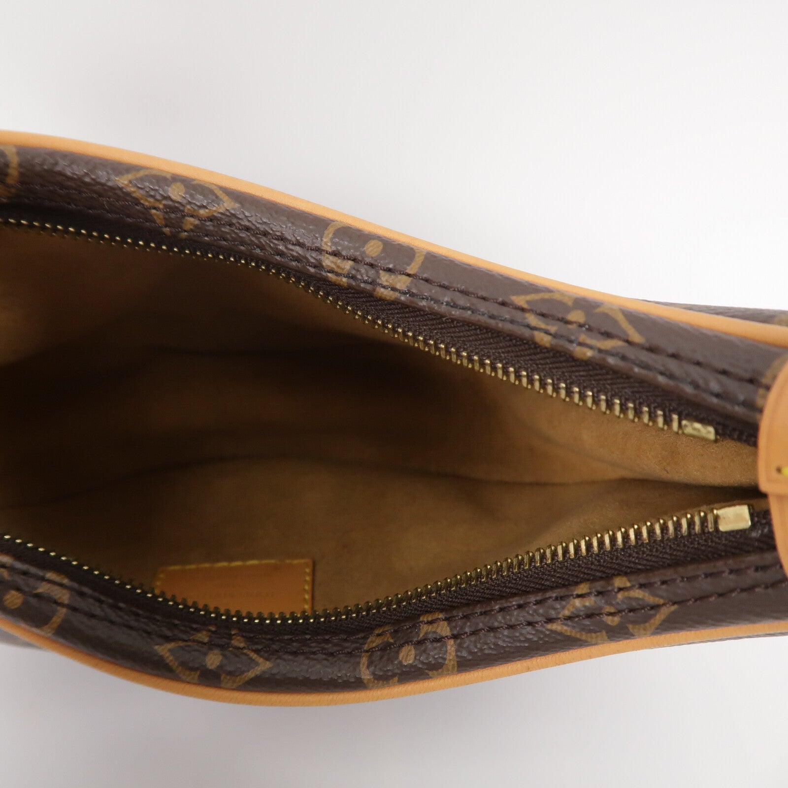 LOUIS VUITTON Monogram Loop肩背袋