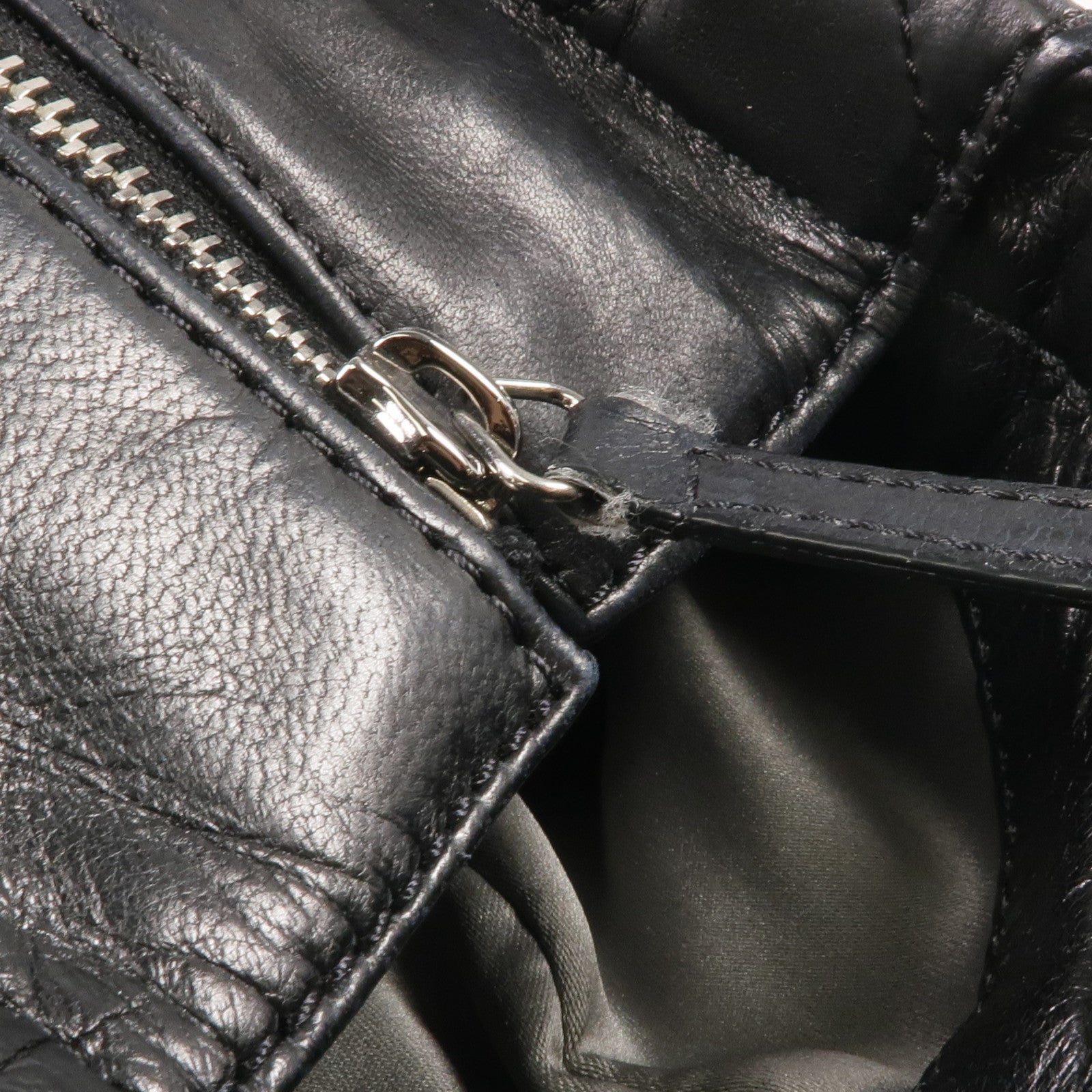 CHANEL 羊皮皮革Sharpei Tote銀扣手挽袋