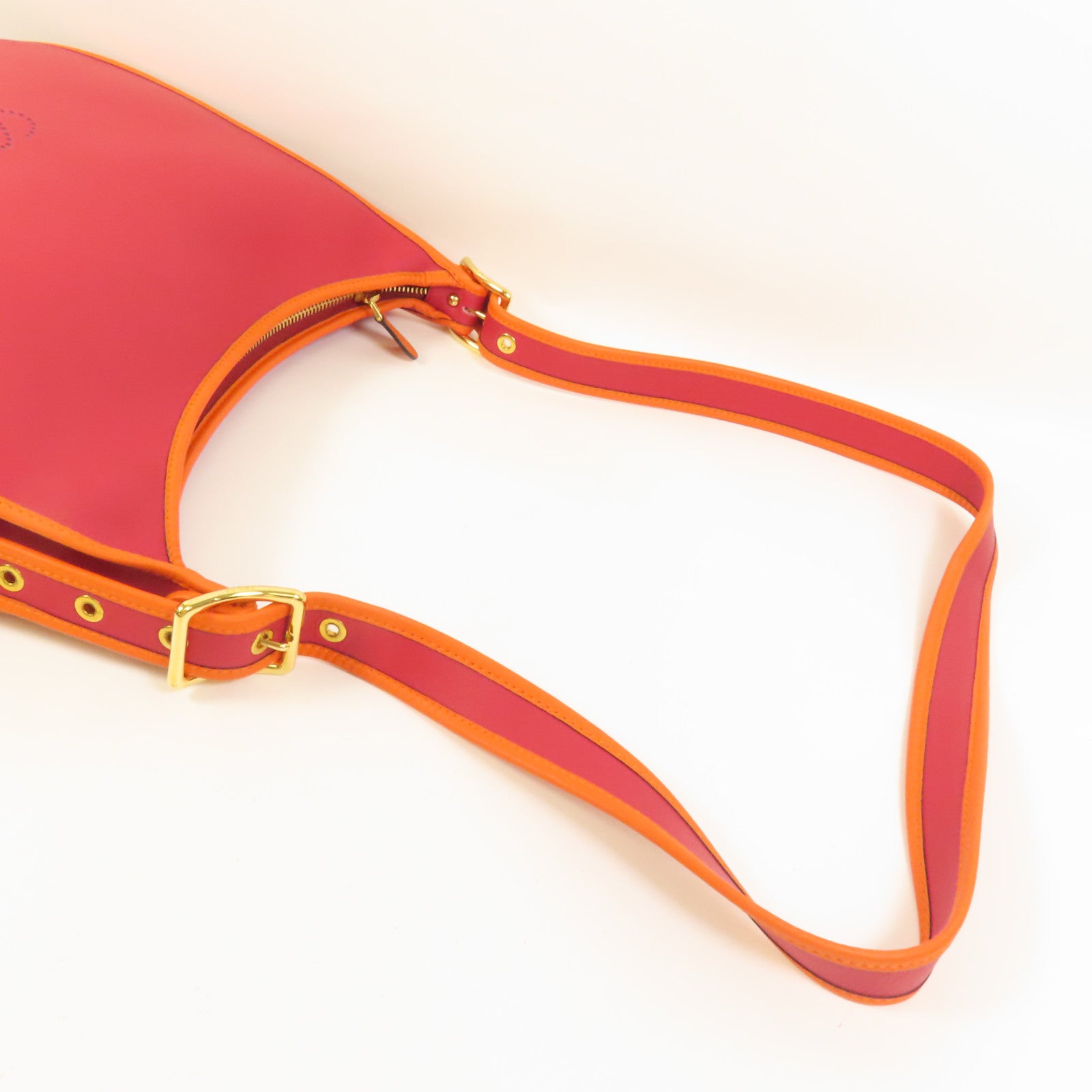 LOEWE 牛皮皮革Shoulder Bag肩背袋