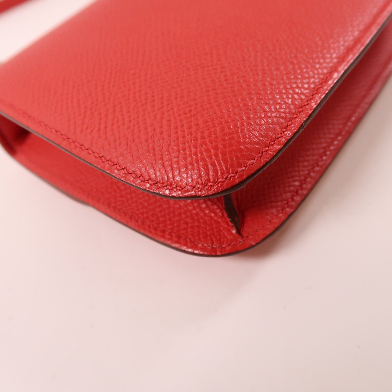 HERMES Epsom皮革Constance Micro銀扣肩背袋