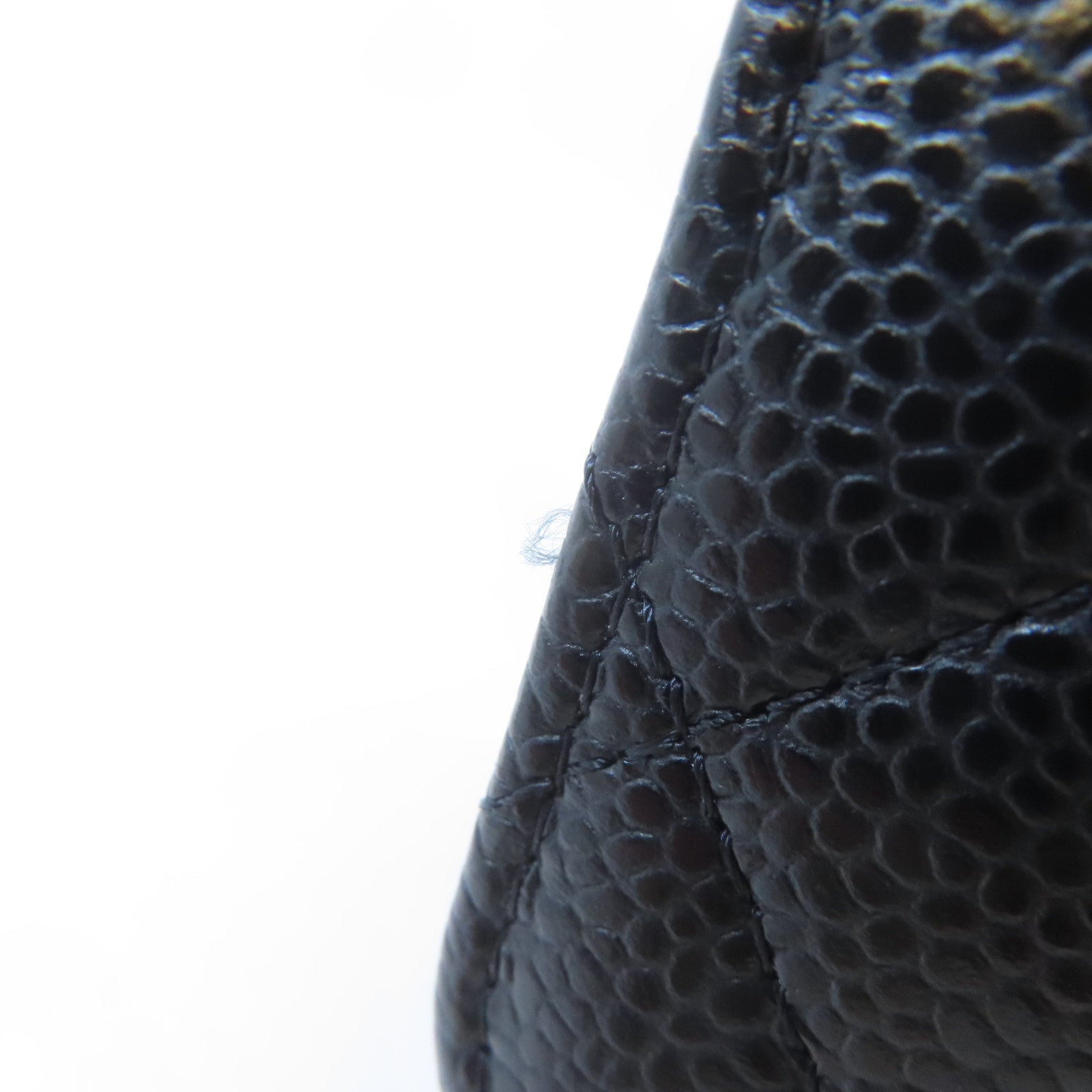 CHANEL 菱格牛皮皮革Classic 23銀扣鏈帶肩背袋黑色