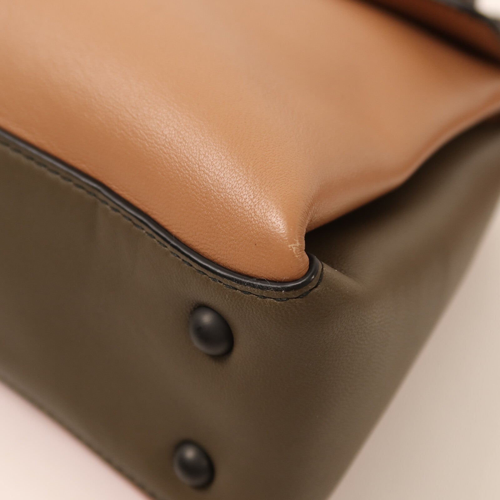 BOTTEGA VENETA 羊皮皮革2 way Shoulder手挽肩背兩用袋