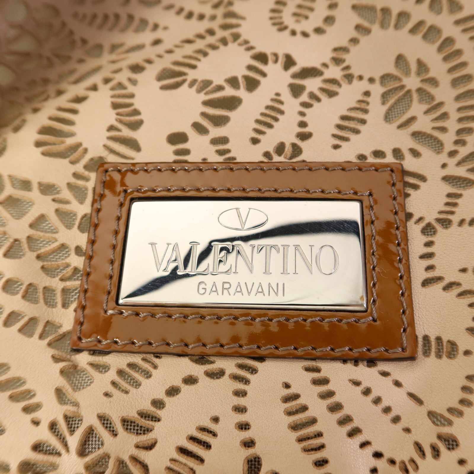 Valentino 牛皮皮革/漆皮皮革Handbag銀扣肩背袋