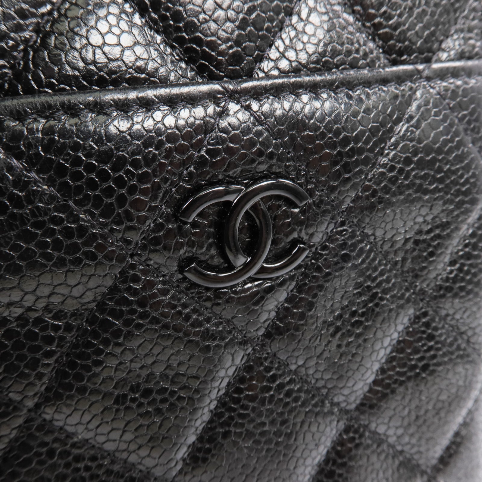 CHANEL 【激減優惠】牛皮皮革Phone Zipper Wallet銀扣長錢包