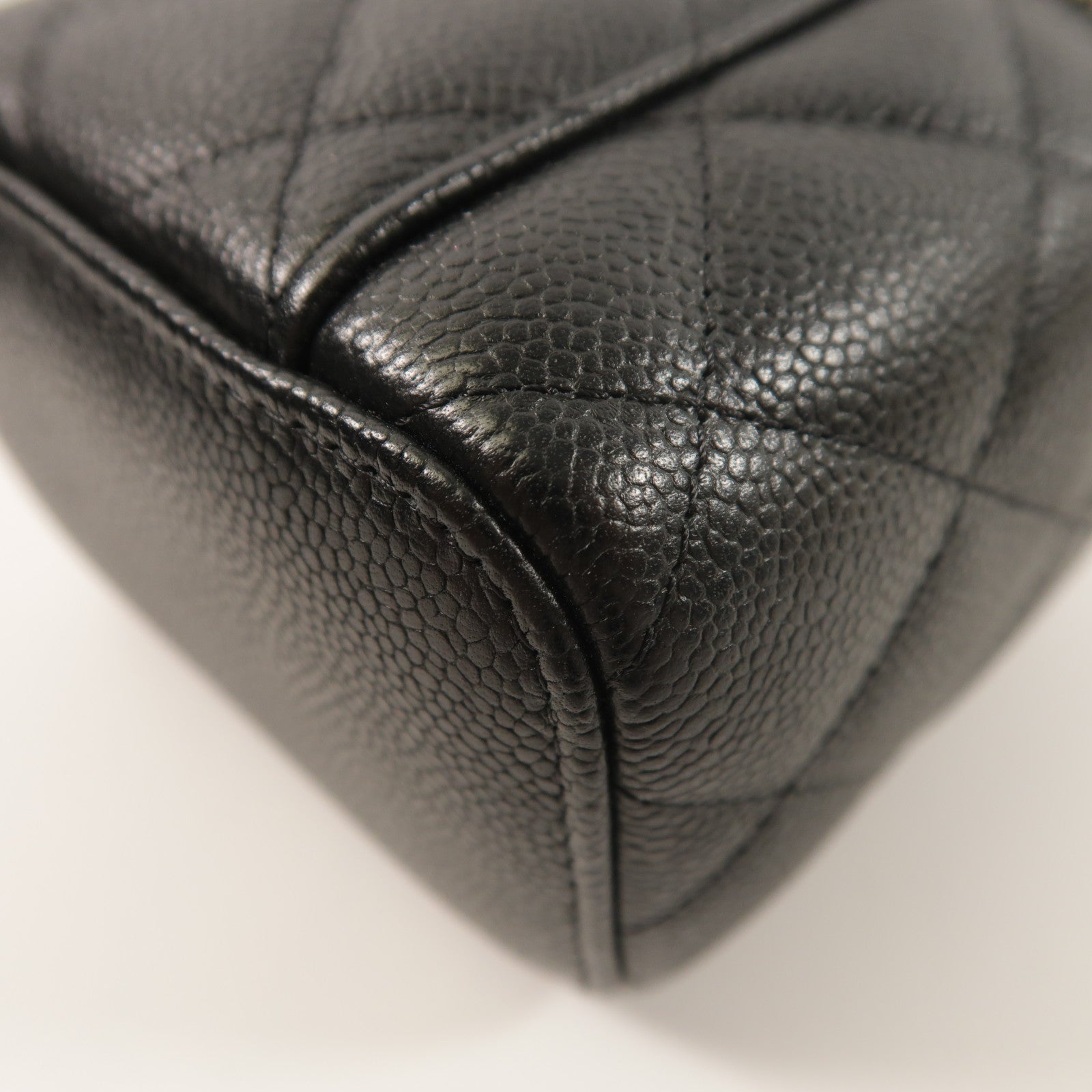 CHANEL 牛皮皮革Vanity Case鏈帶肩背袋