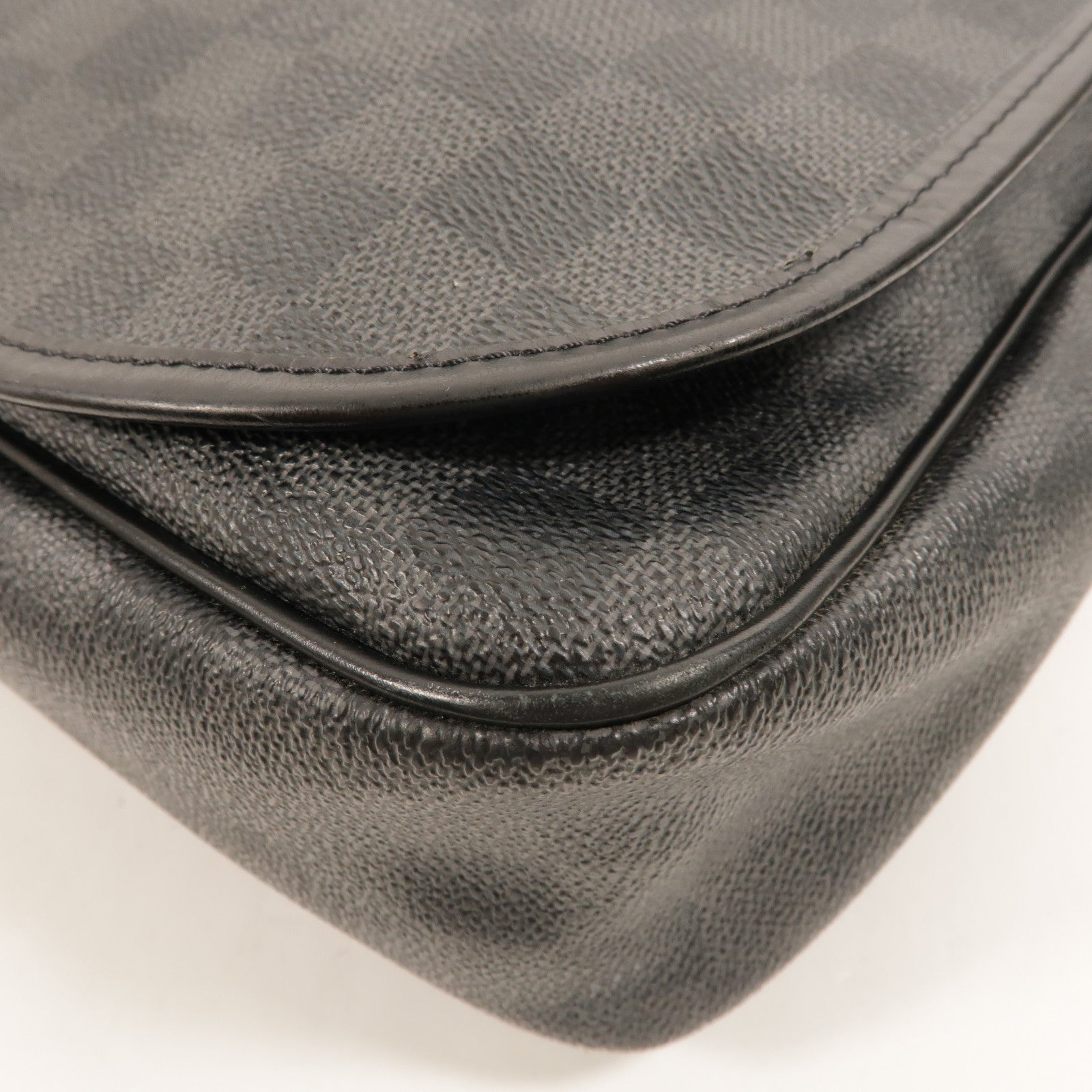 LOUIS VUITTON Damier Graghite Daniel MM肩背袋