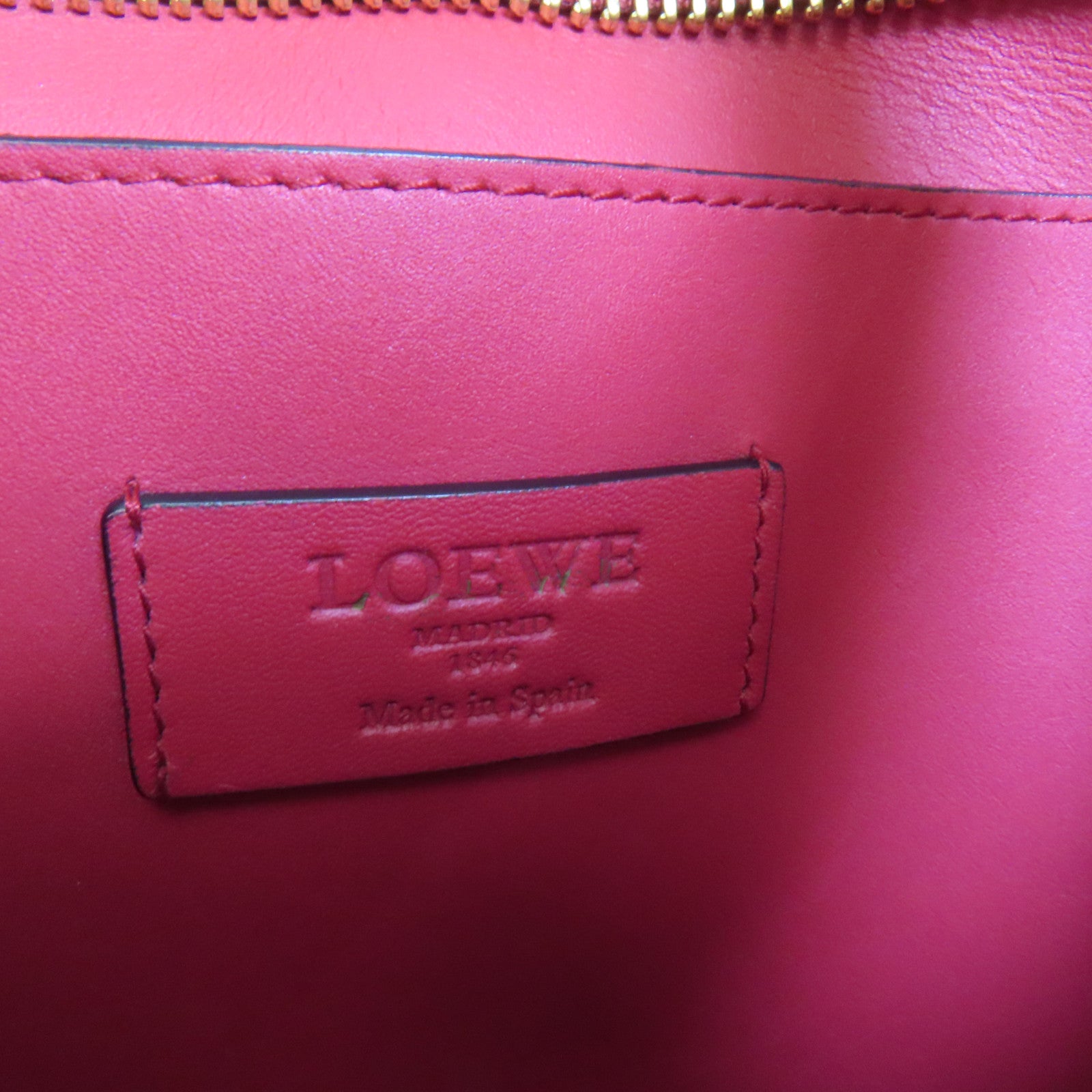 LOEWE 牛皮皮革Shoulder Bag肩背袋