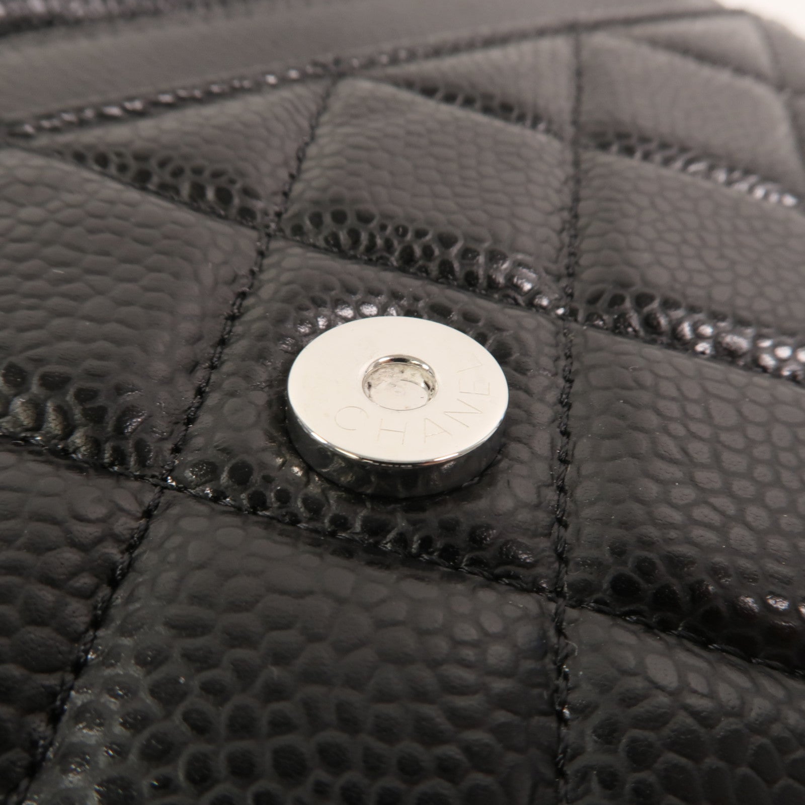 CHANEL 牛皮皮革WOC Wallet On Chain鏈帶肩背袋