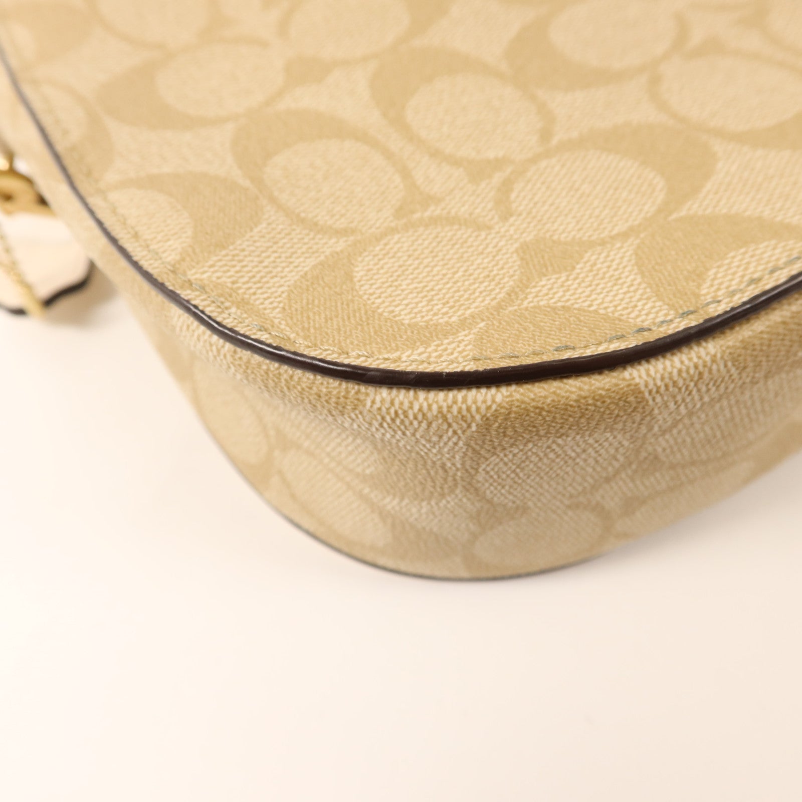 COACH 牛皮皮革Shoulder Bag金扣肩背袋