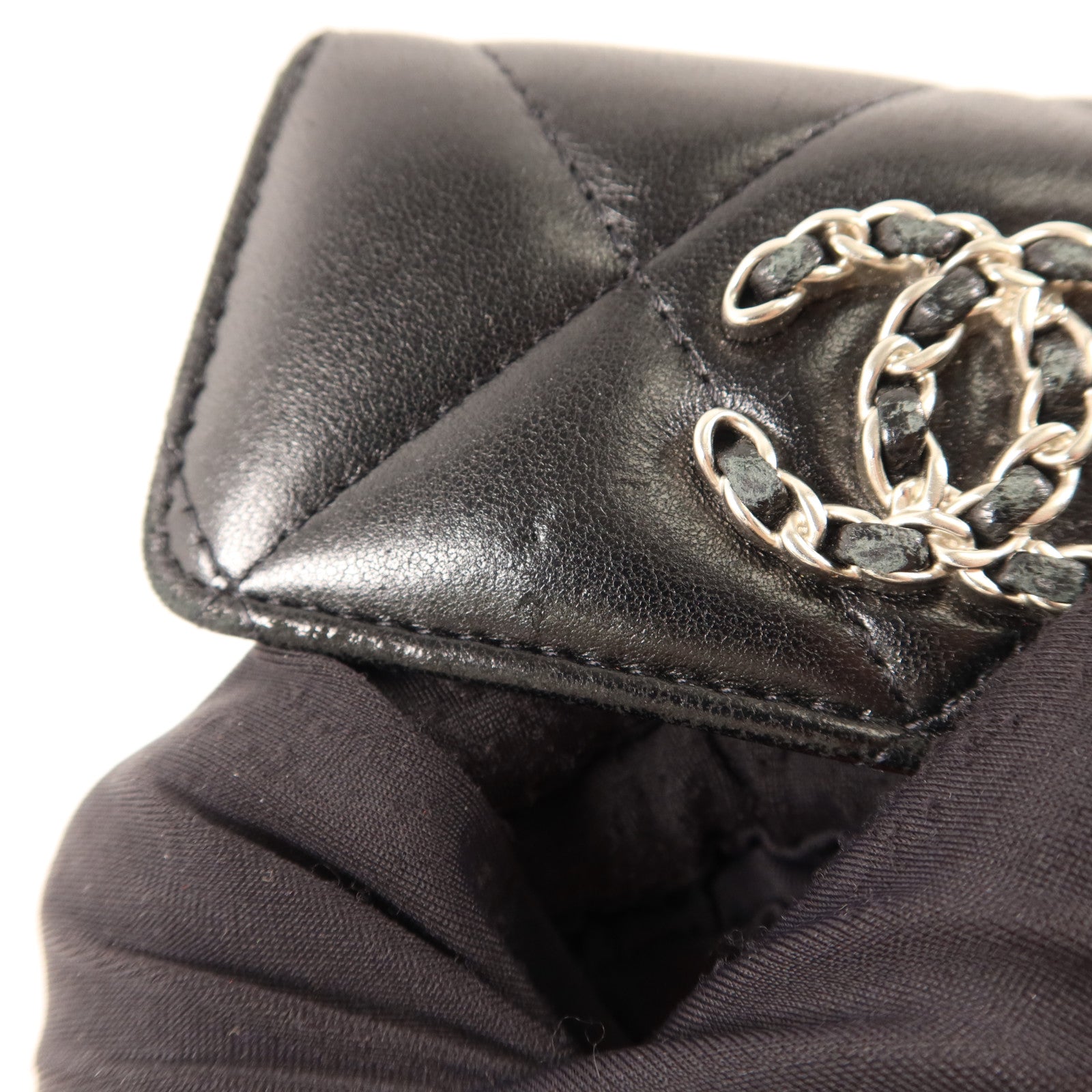CHANEL 羊皮皮革C19 Trifold Wallet金扣錢包