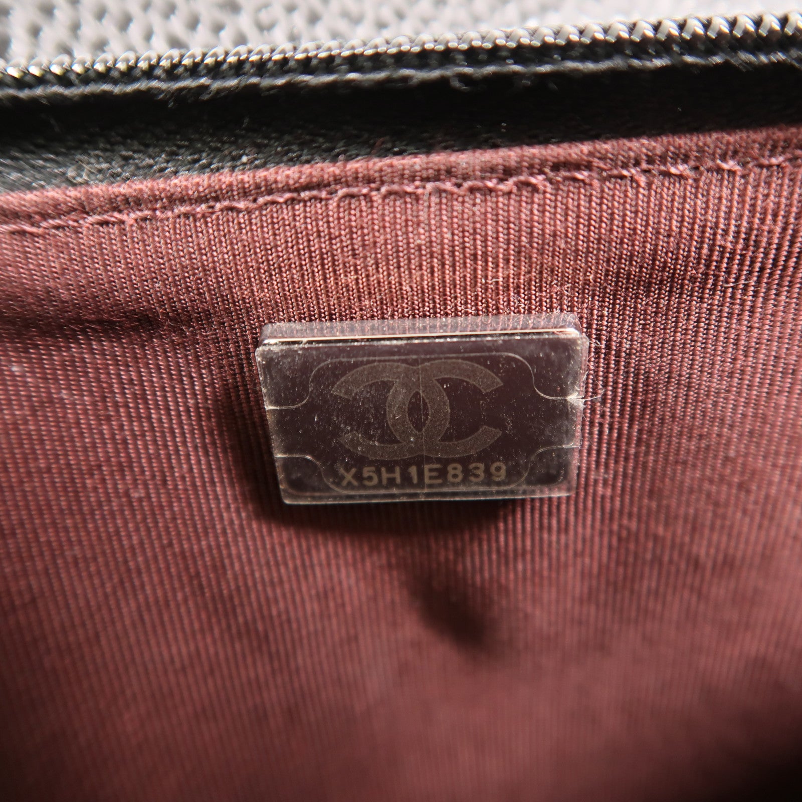 CHANEL 牛皮皮革WOC Wallet On Chain鏈帶肩背袋